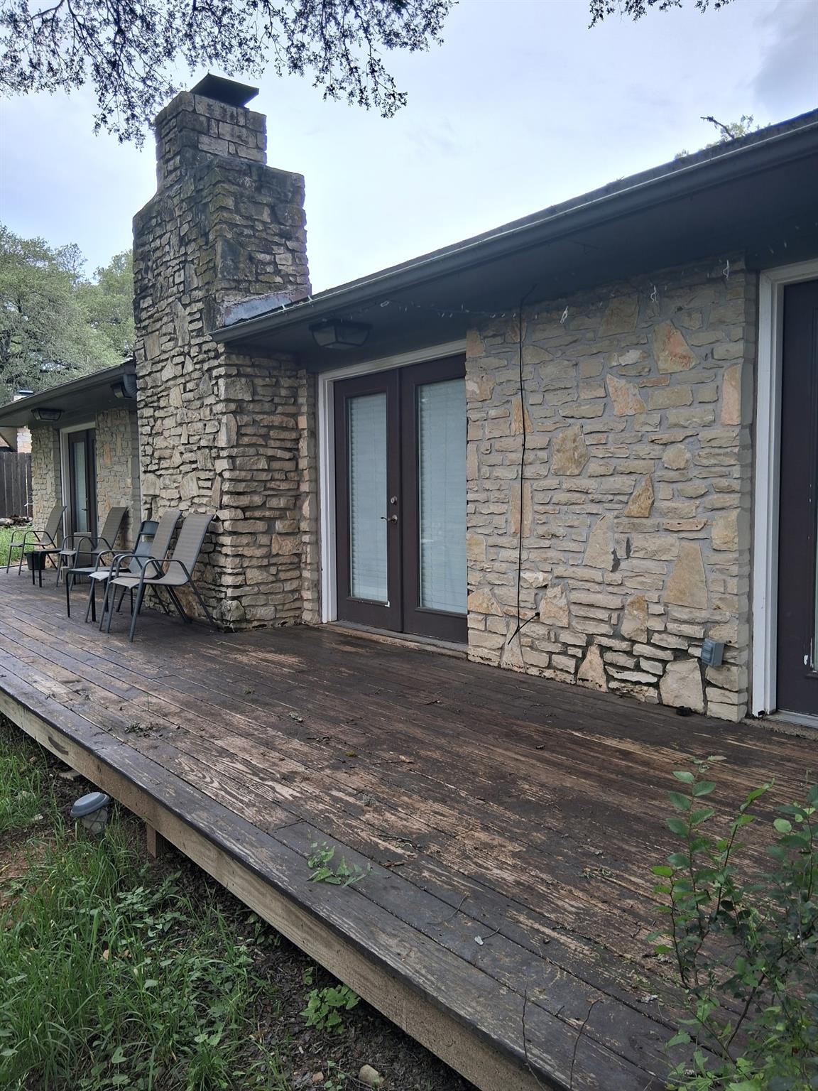 2 Acacia Dr Property Photo 1