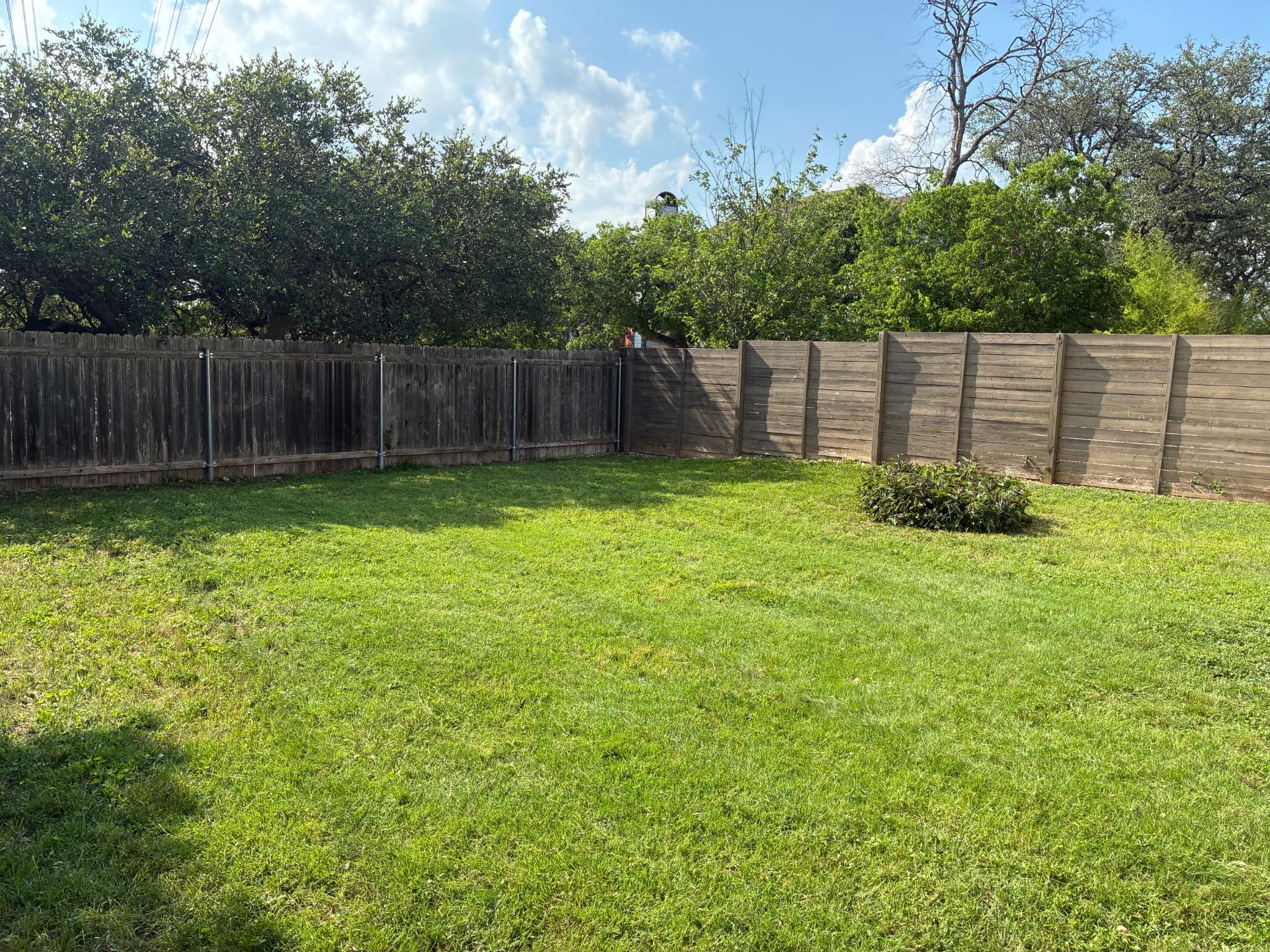 6706 Circle S Rd #b Property Photo 5