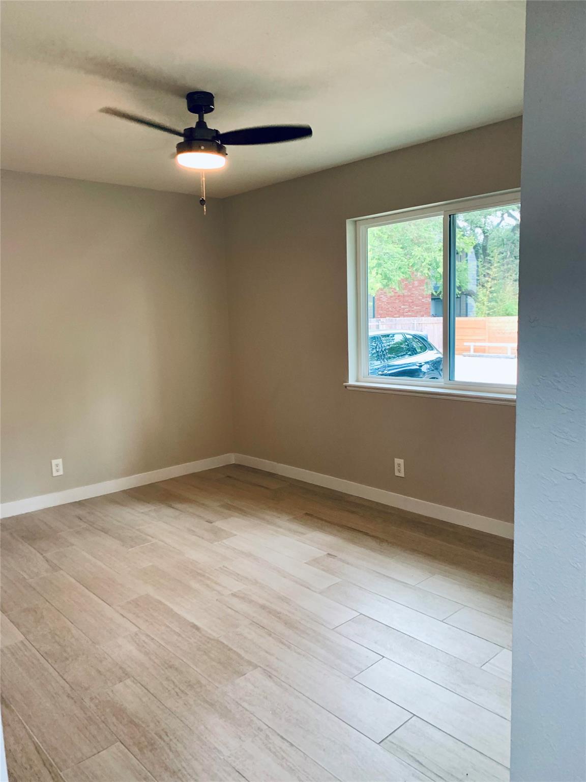 6706 Circle S Rd #b Property Photo 11