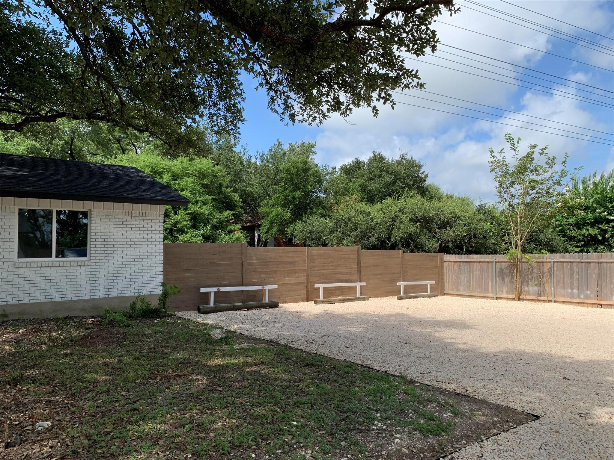 6706 Circle S Rd #b Property Photo 13