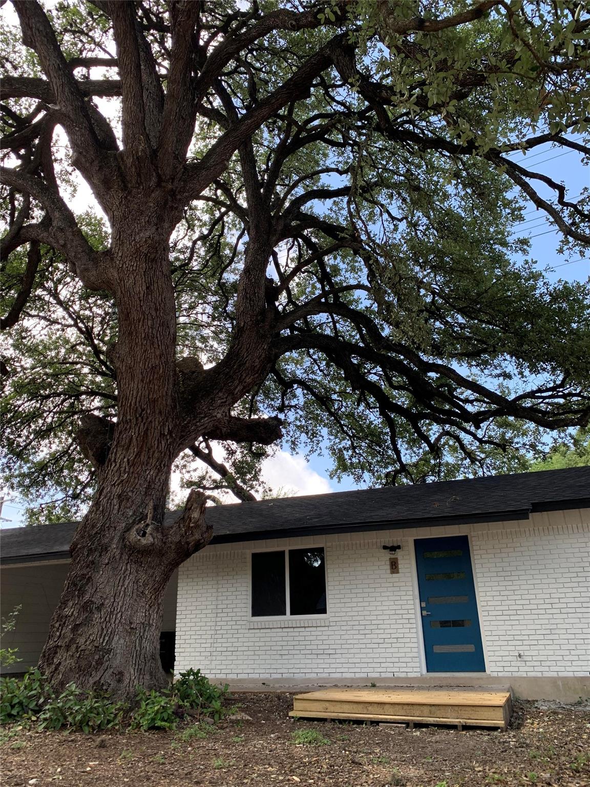 6706 Circle S Rd #b Property Photo 16