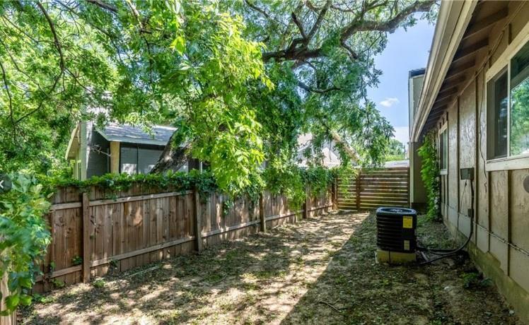 2702 Little Valley Cv #b Property Photo 18