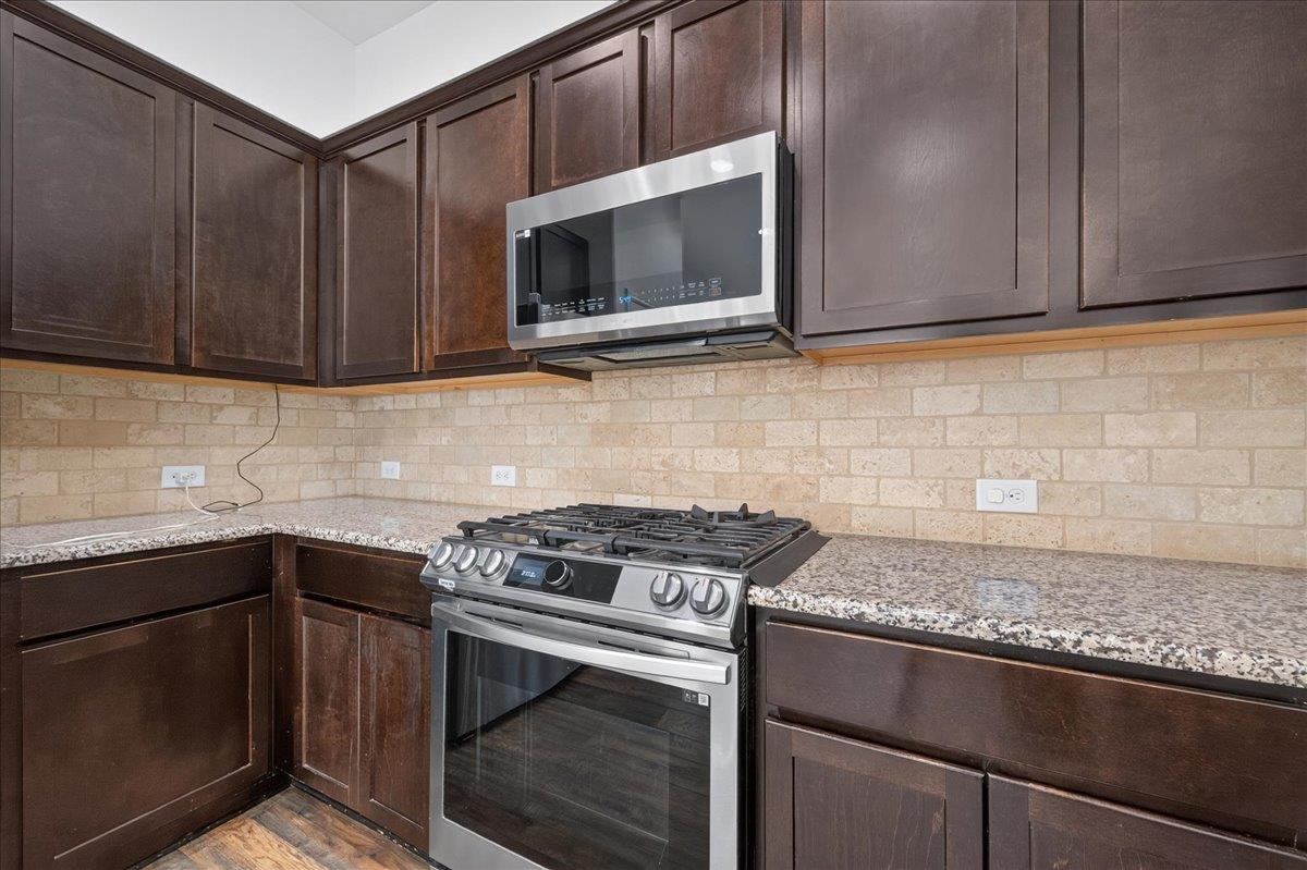 617 Cortona Ln Property Photo 12