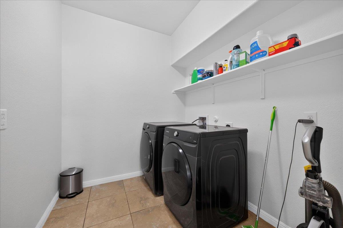 617 Cortona Ln Property Photo 19