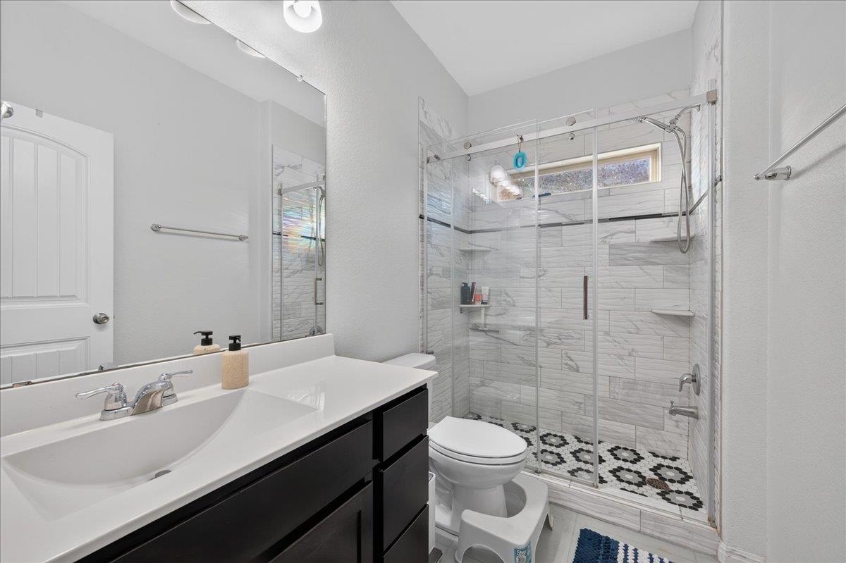 617 Cortona Ln Property Photo 21