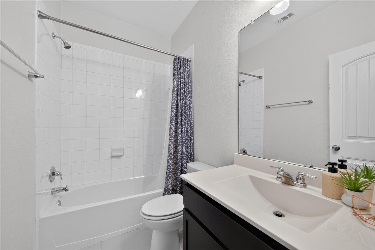 617 Cortona Ln Property Photo 25