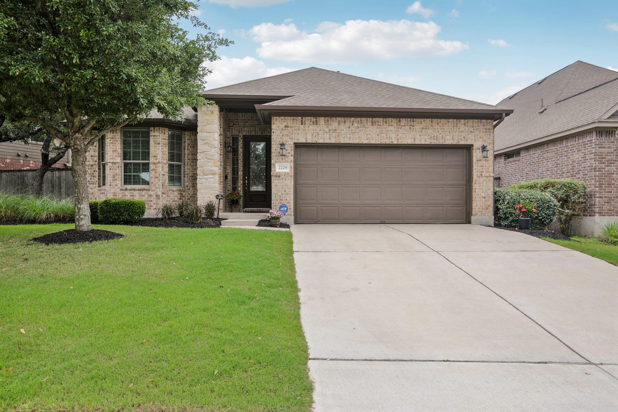 2228 Hilltop Climb Dr Property Photo 1