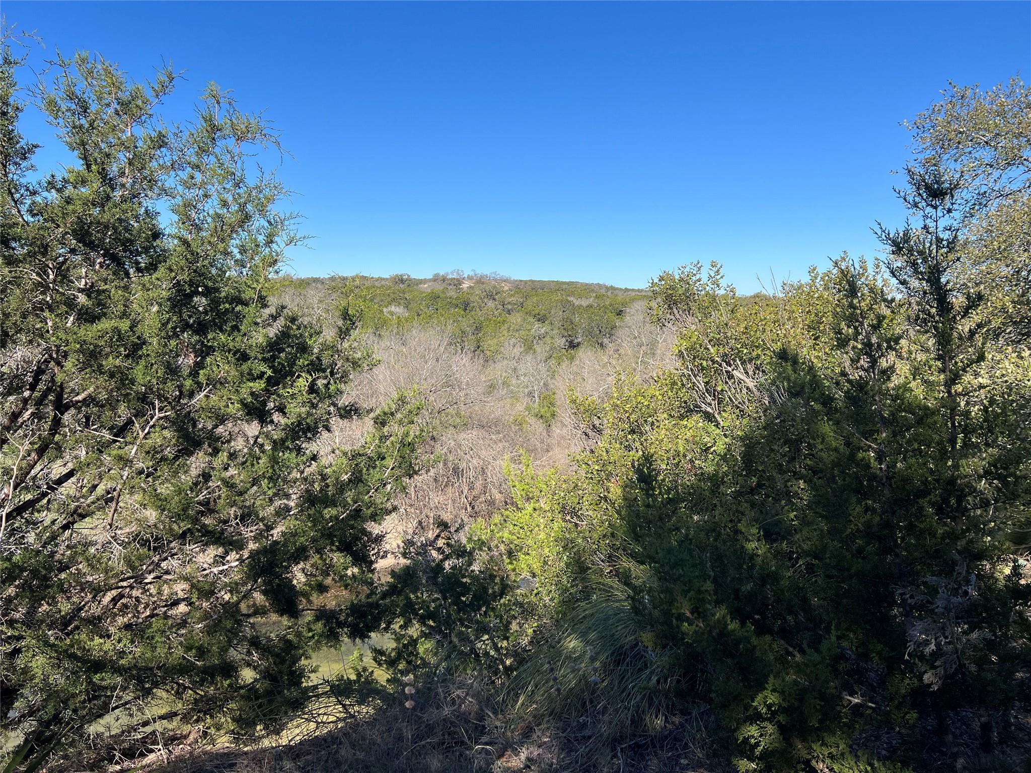 555 River Run Property Photo 17
