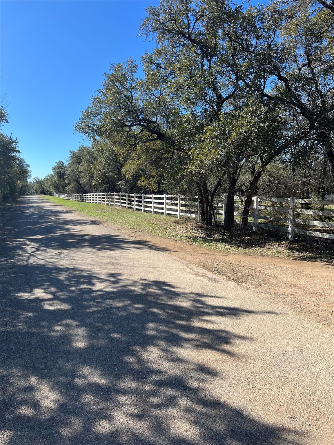 555 River Run Property Photo 31