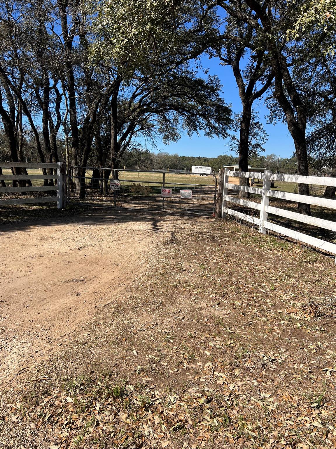 555 River Run Property Photo 32