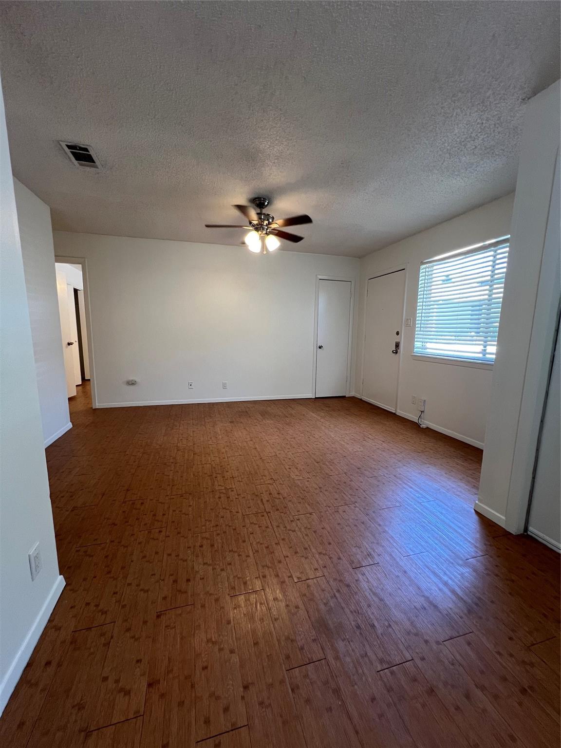 3403 Willowrun Cv #b Property Photo 9