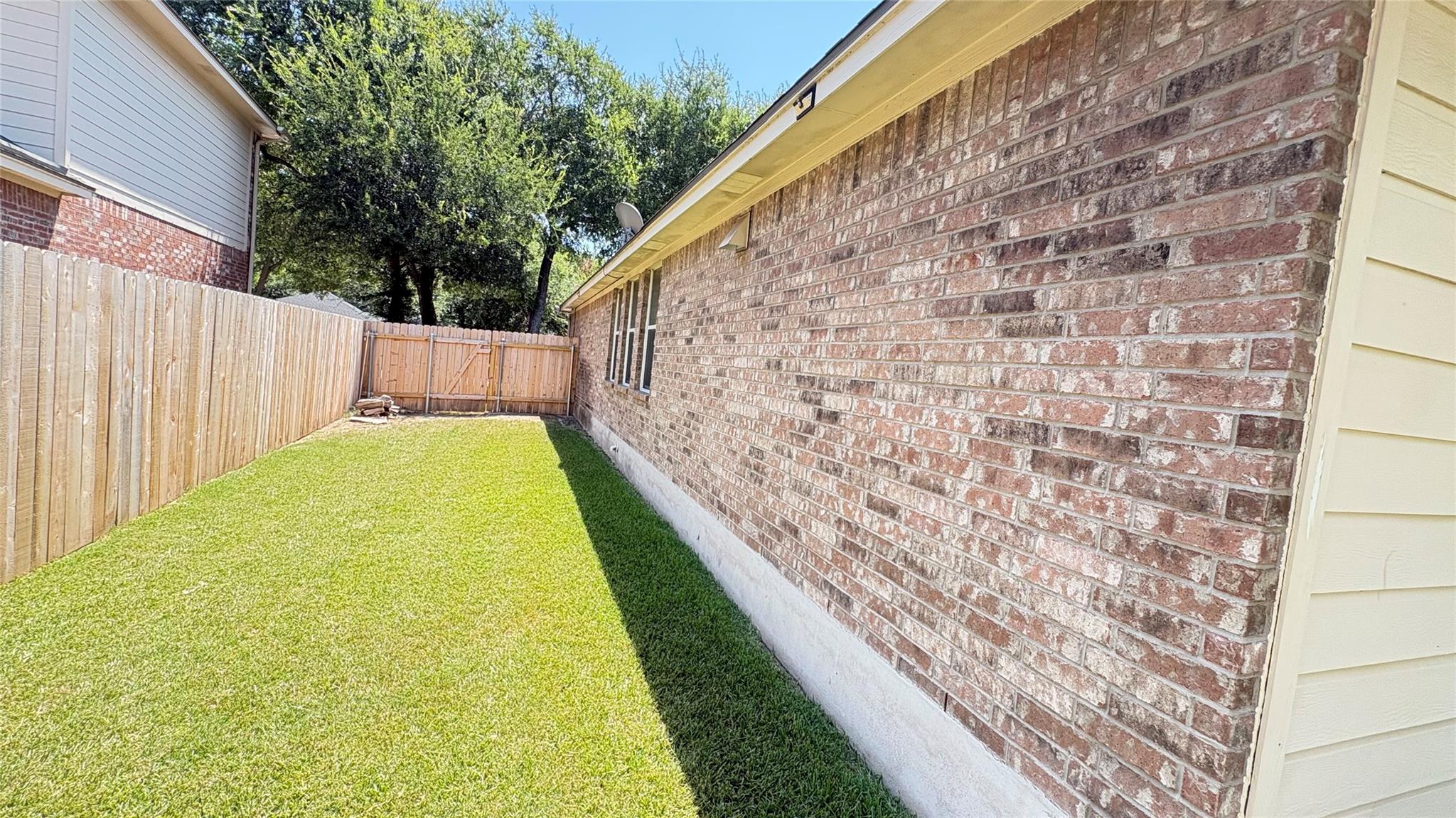 320 Creek Ridge Ln Property Photo 18