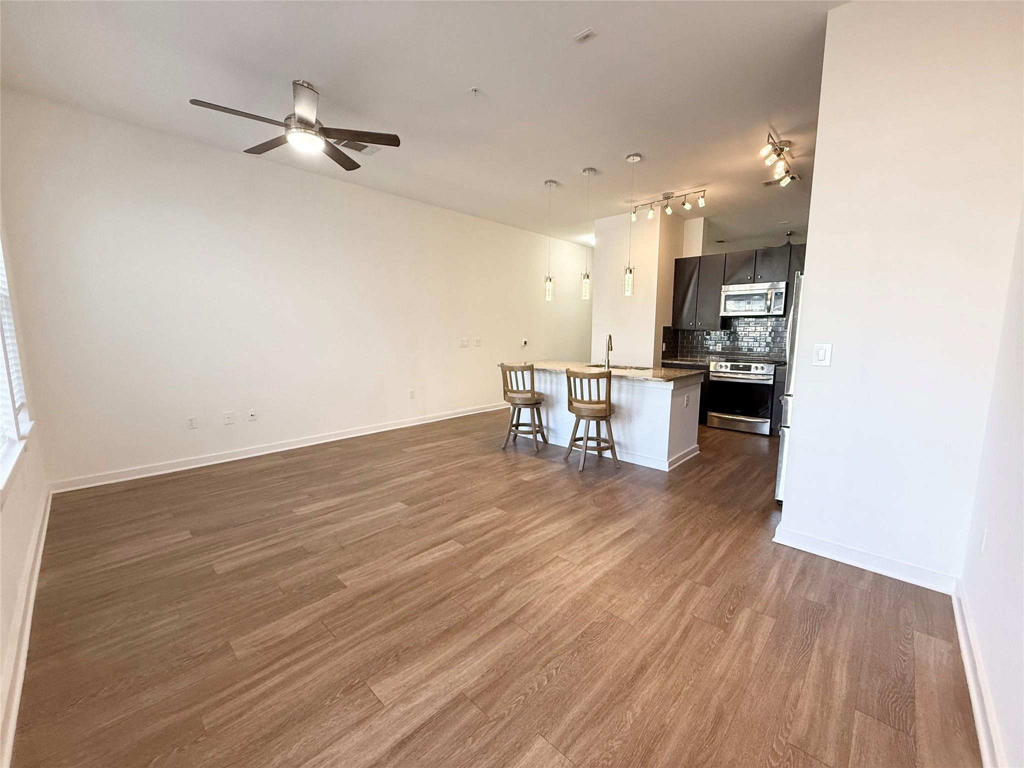 1900 Barton Springs Rd 2009 Property Photo 4