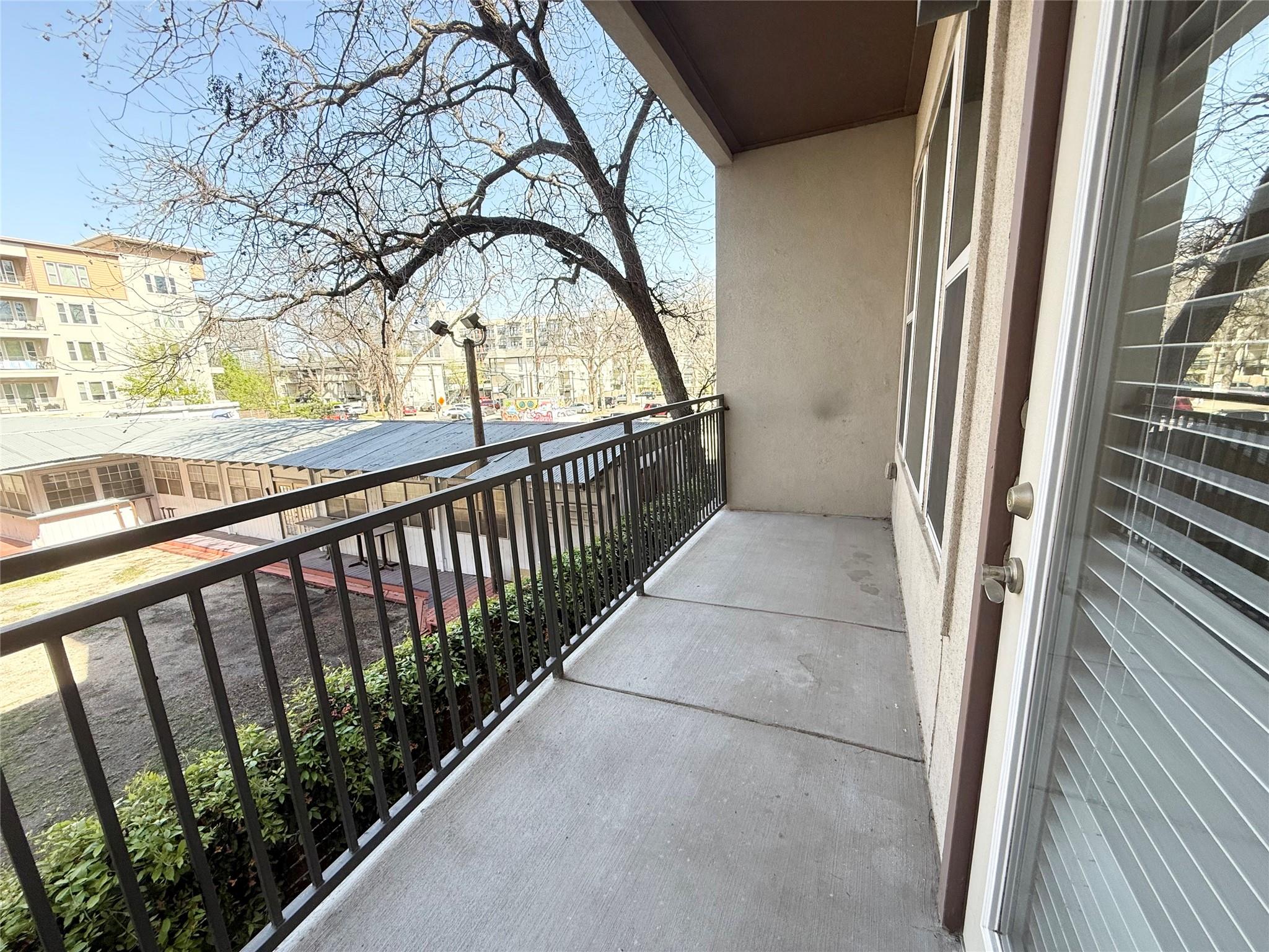 1900 Barton Springs Rd 2009 Property Photo 14