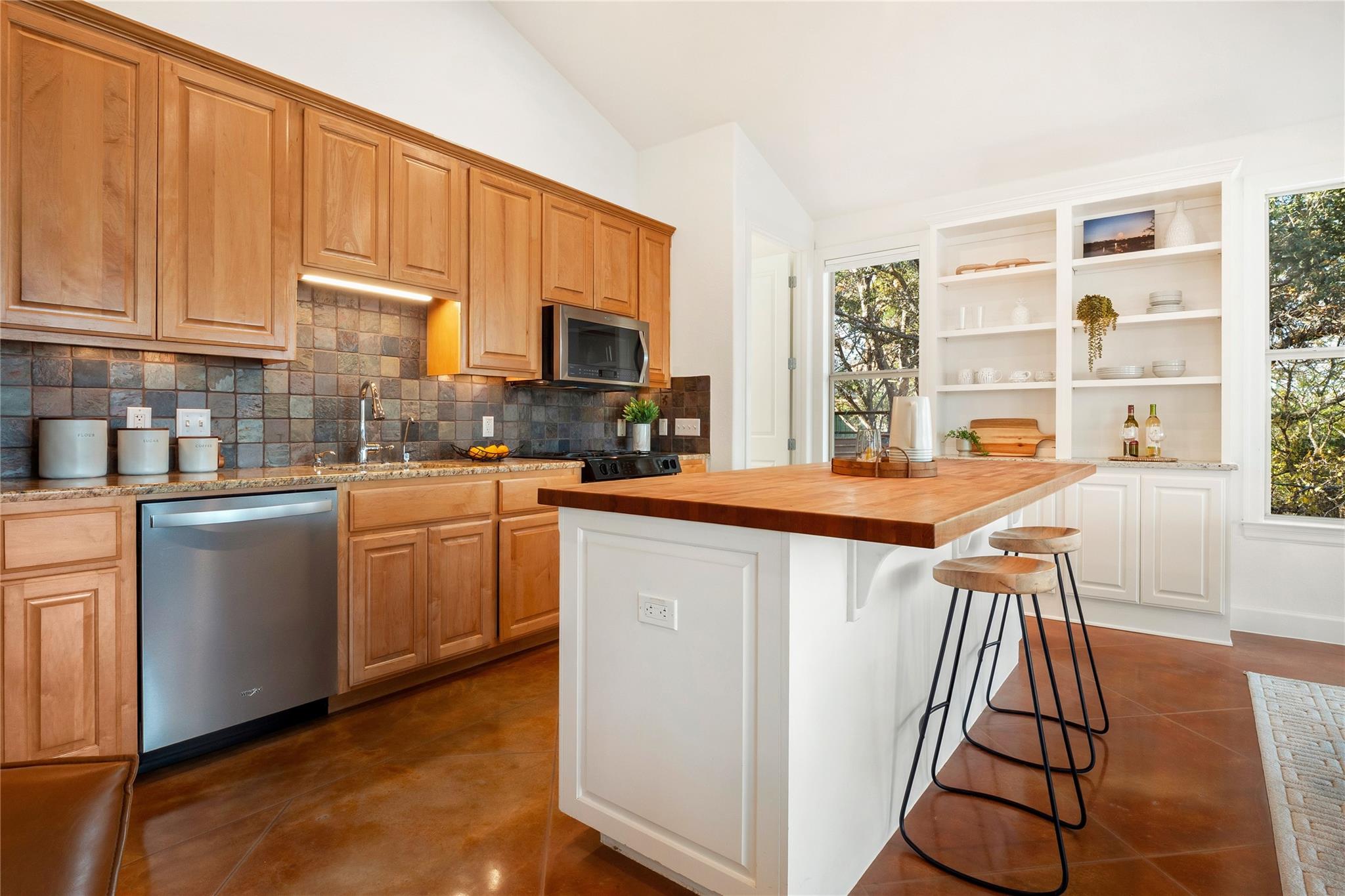 25400 Cove Dr Property Photo 13