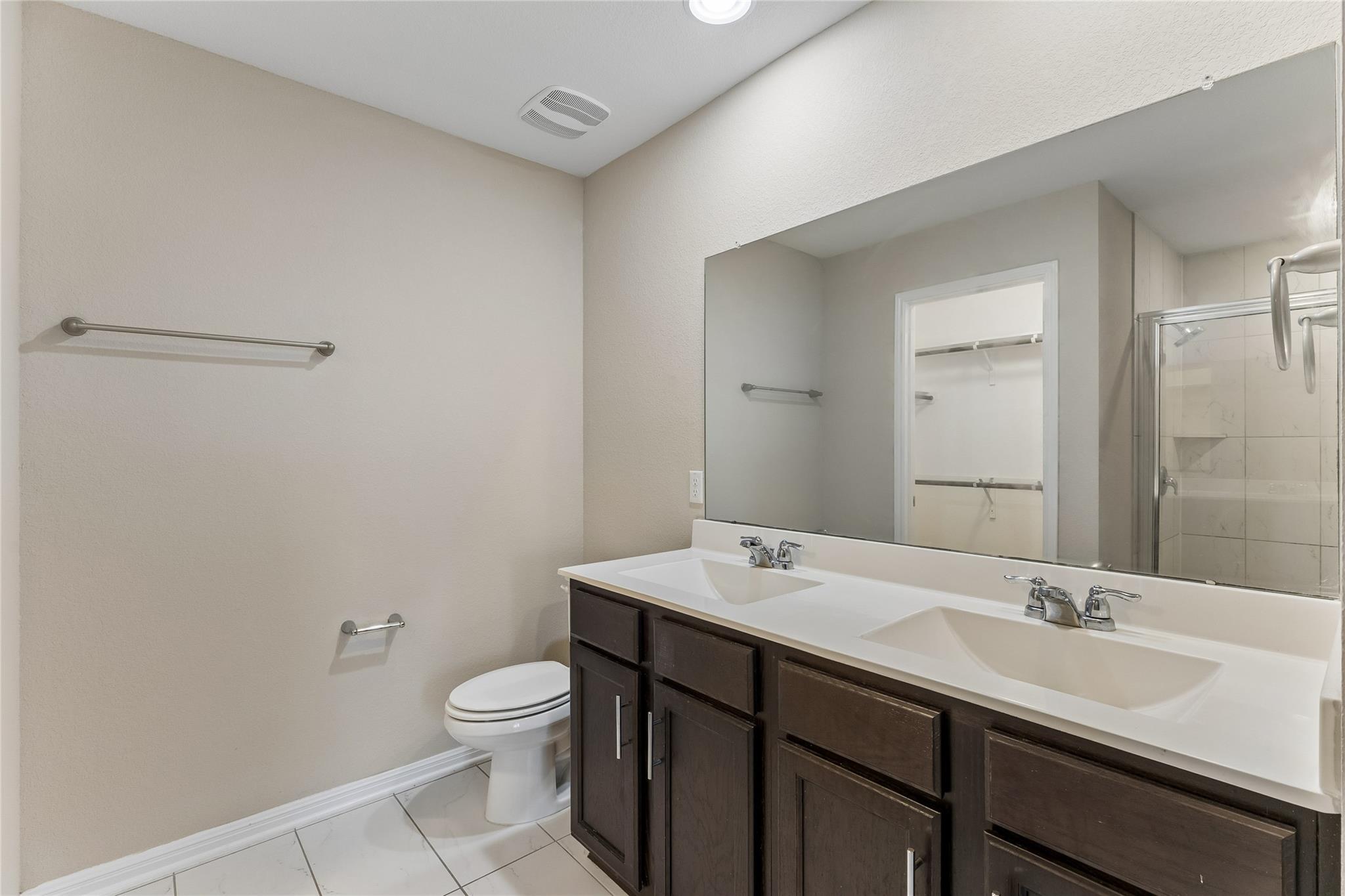 733 Coconut Grove St Property Photo 13