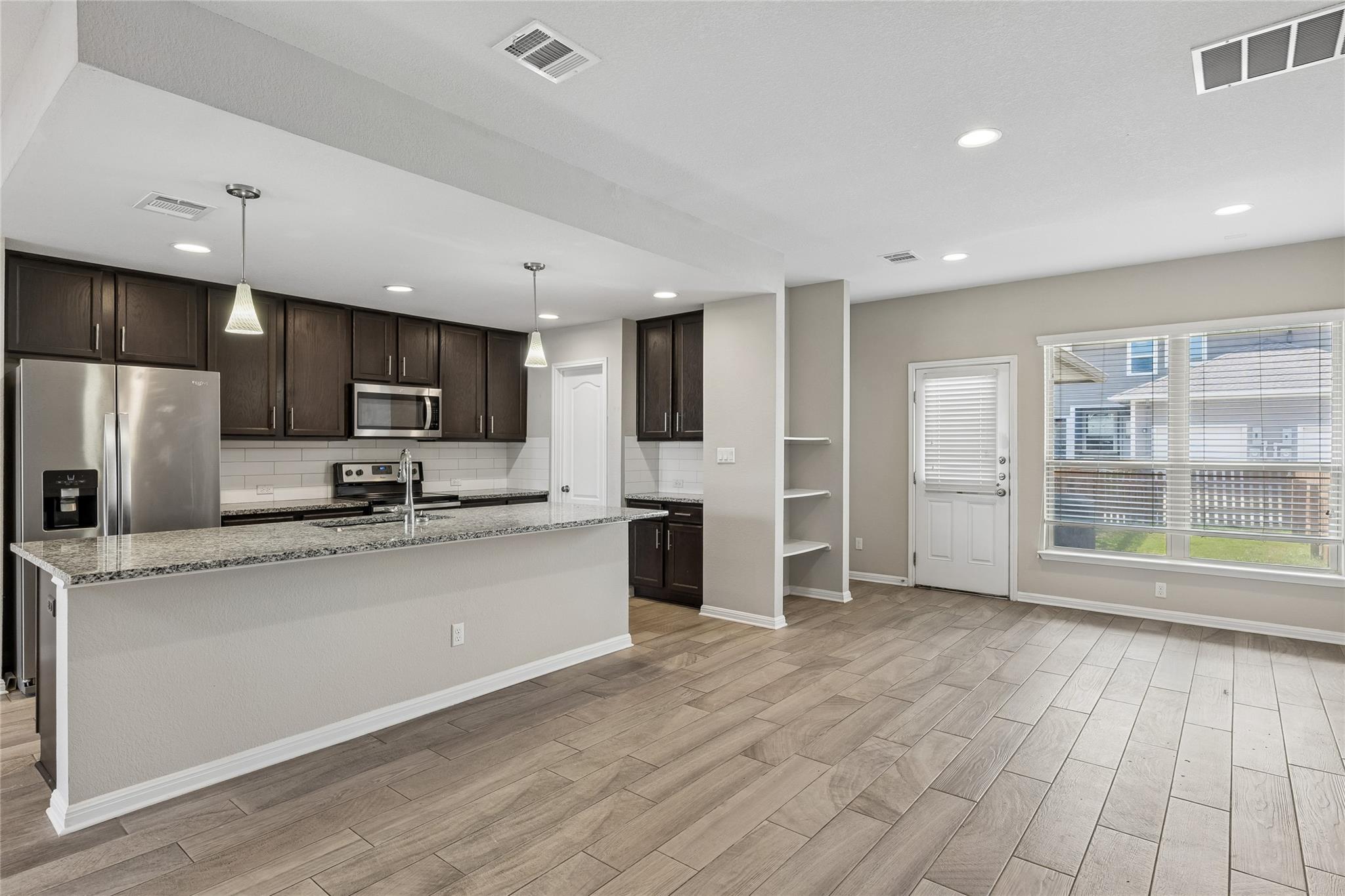 733 Coconut Grove St Property Photo 23