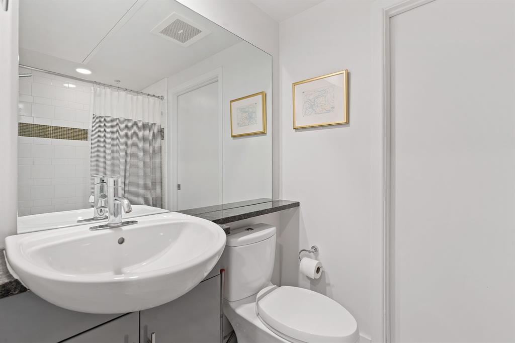 300 Bowie St 1701 Property Photo 32