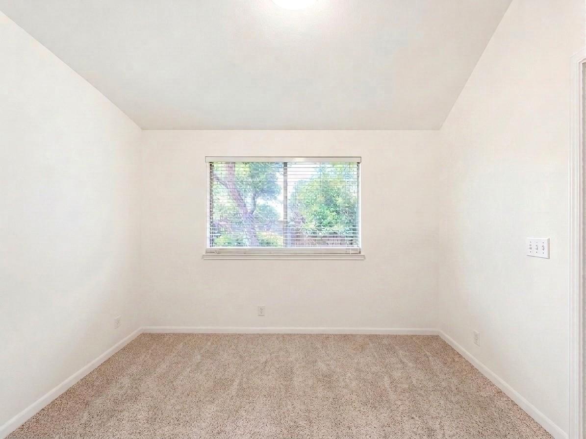 1841 Greening Way Property Photo 12