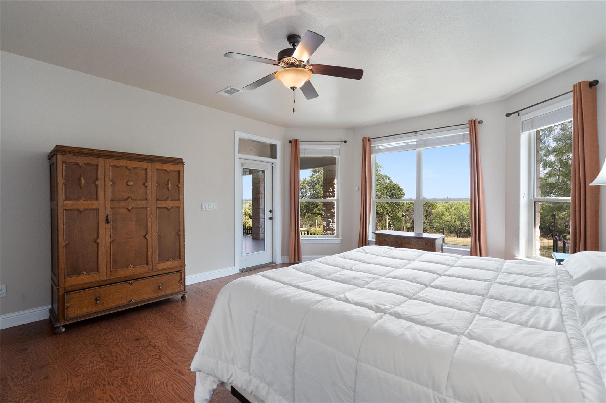 120 Oak Meadow Trl Property Photo 19