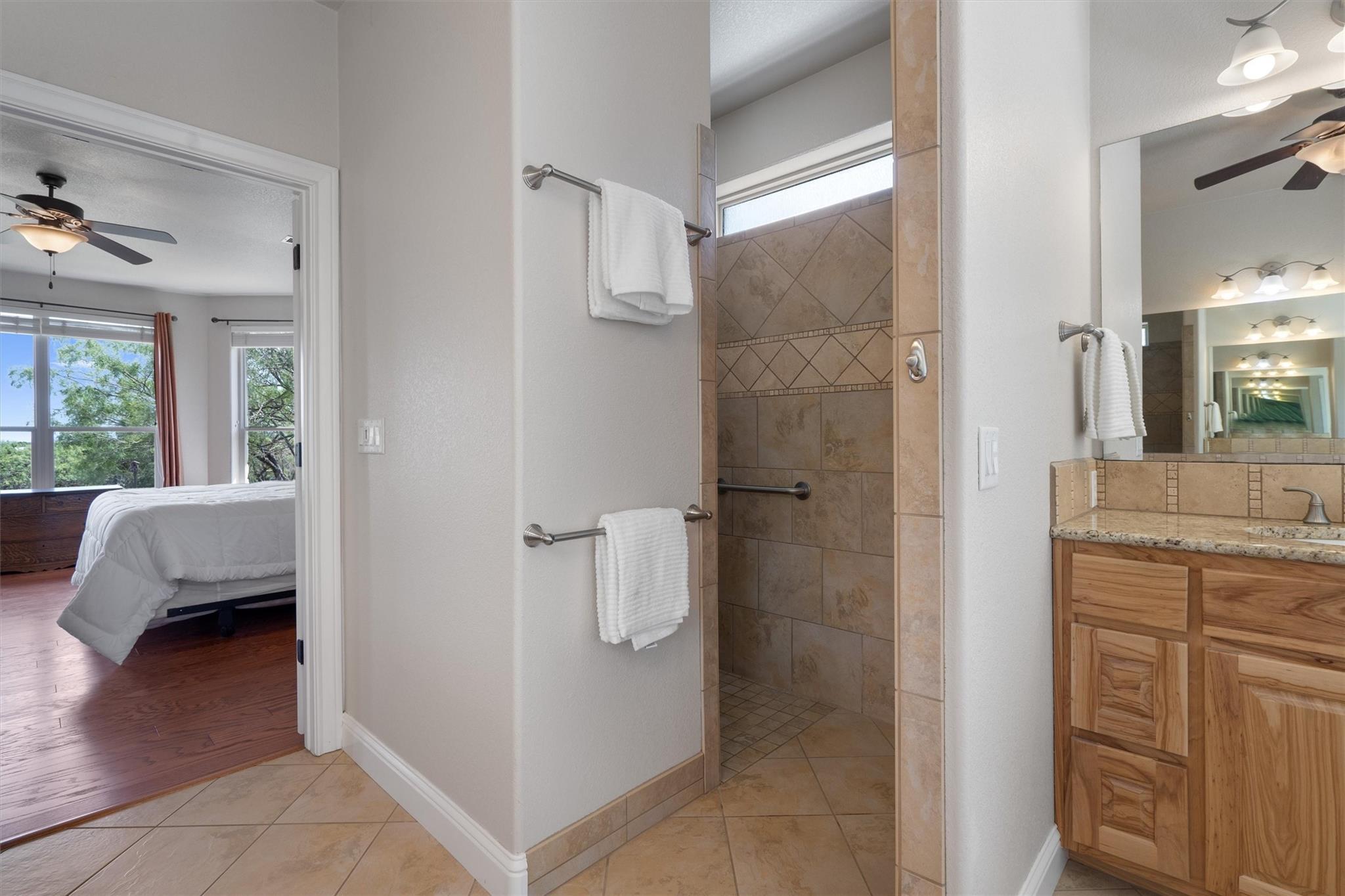 120 Oak Meadow Trl Property Photo 22