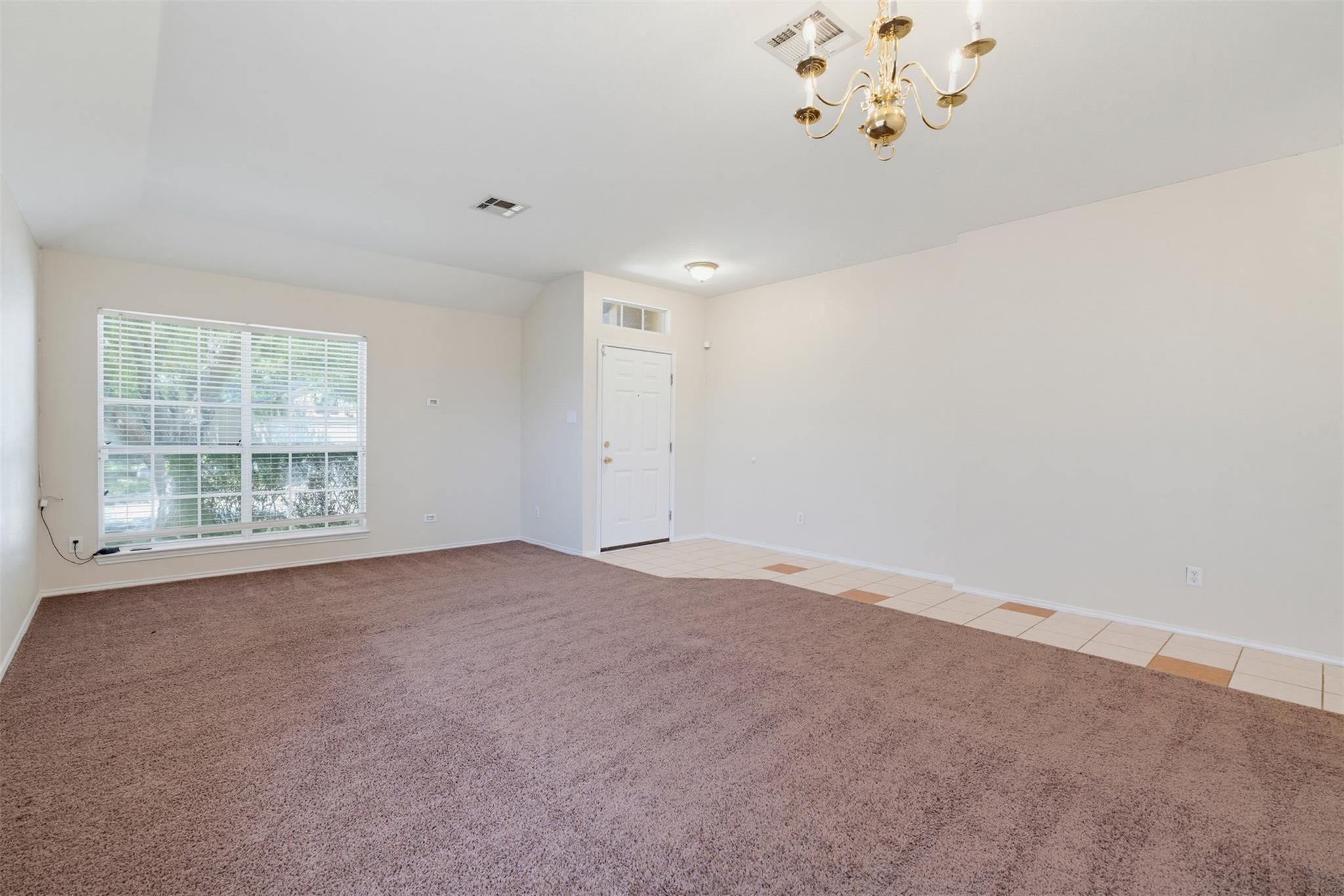 3705 Crownover St Property Photo 5