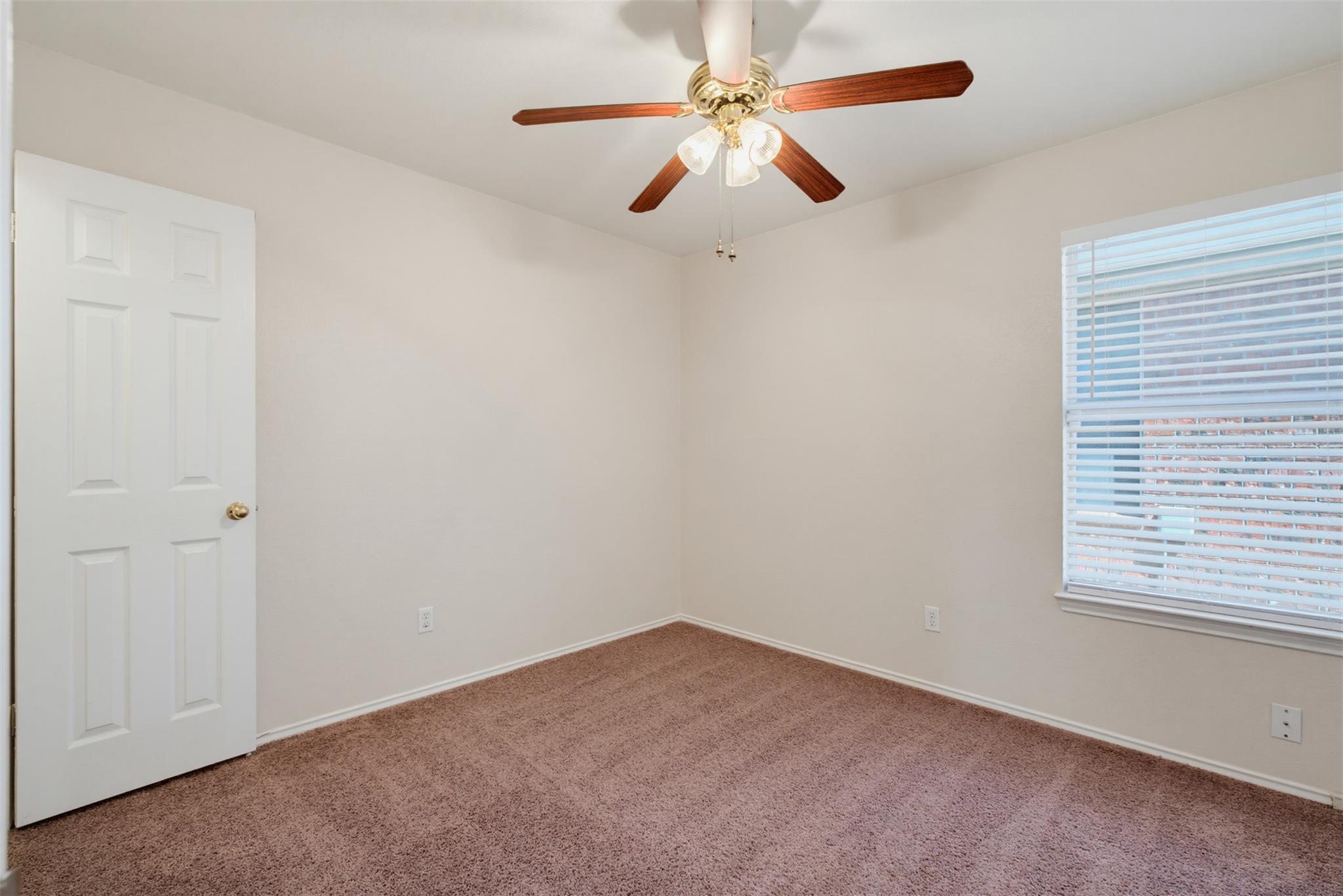 3705 Crownover St Property Photo 21