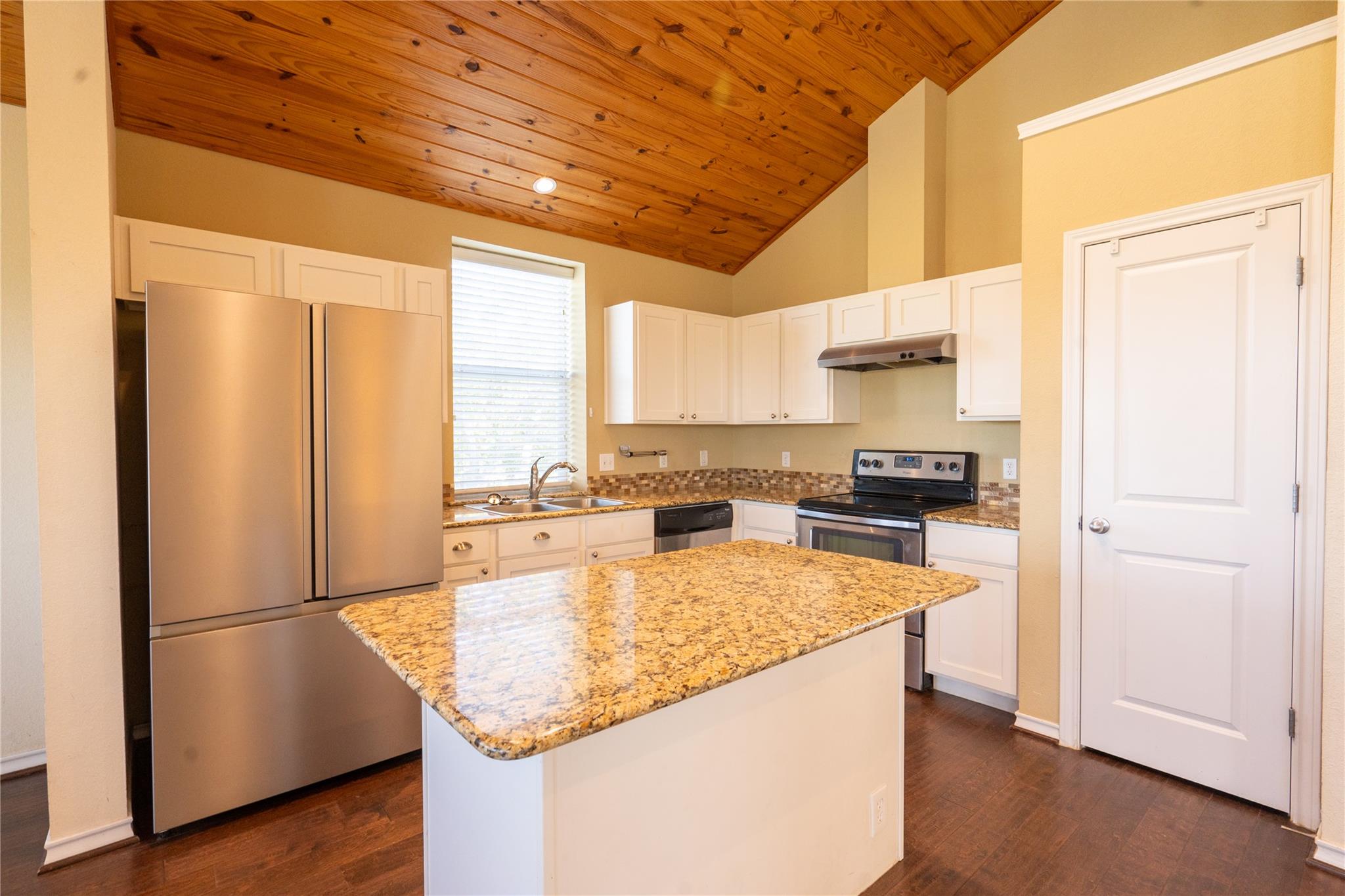 1050 County Road 129 None #b Property Photo 8