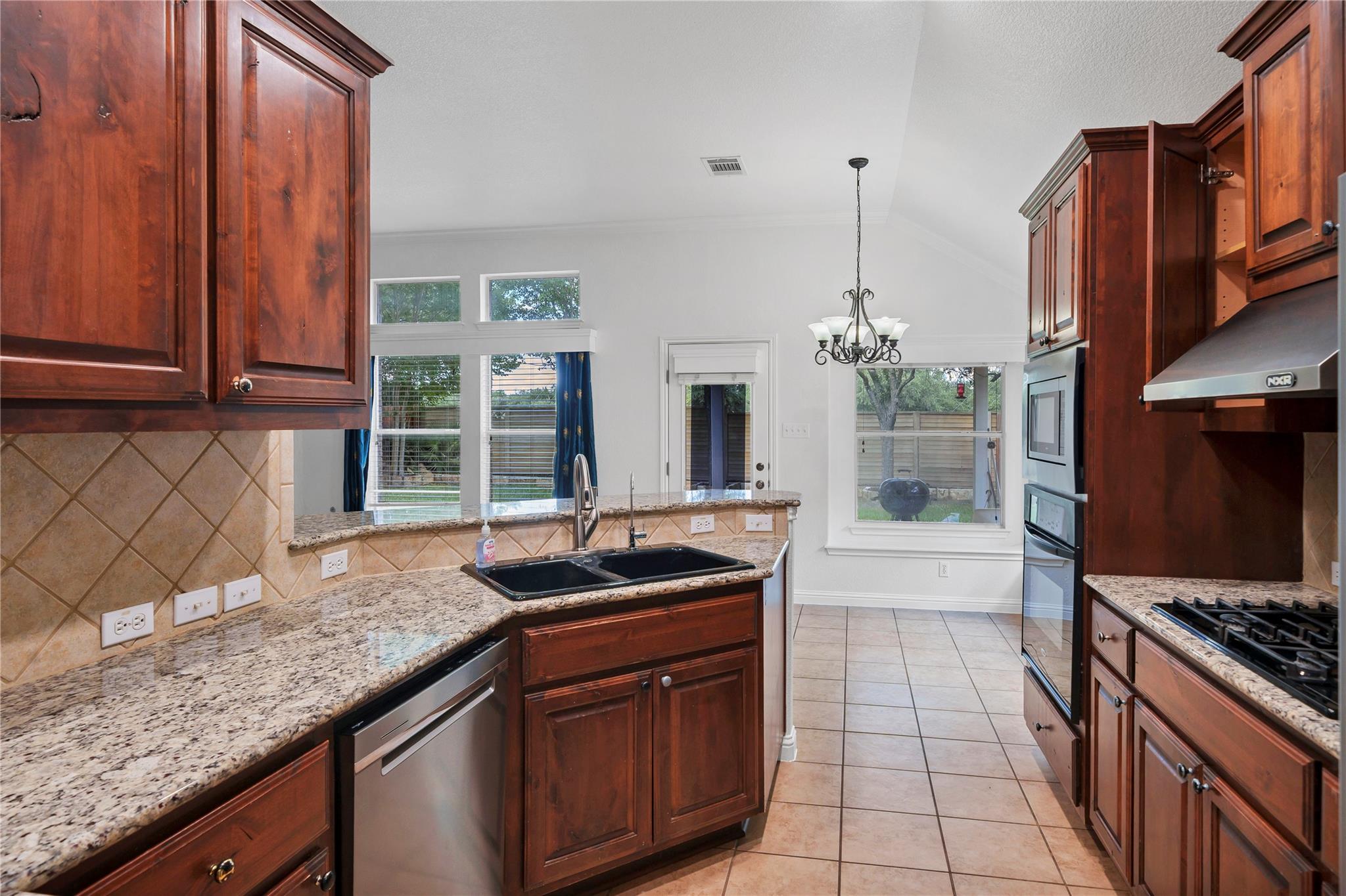 2811 Checker Dr Property Photo 12
