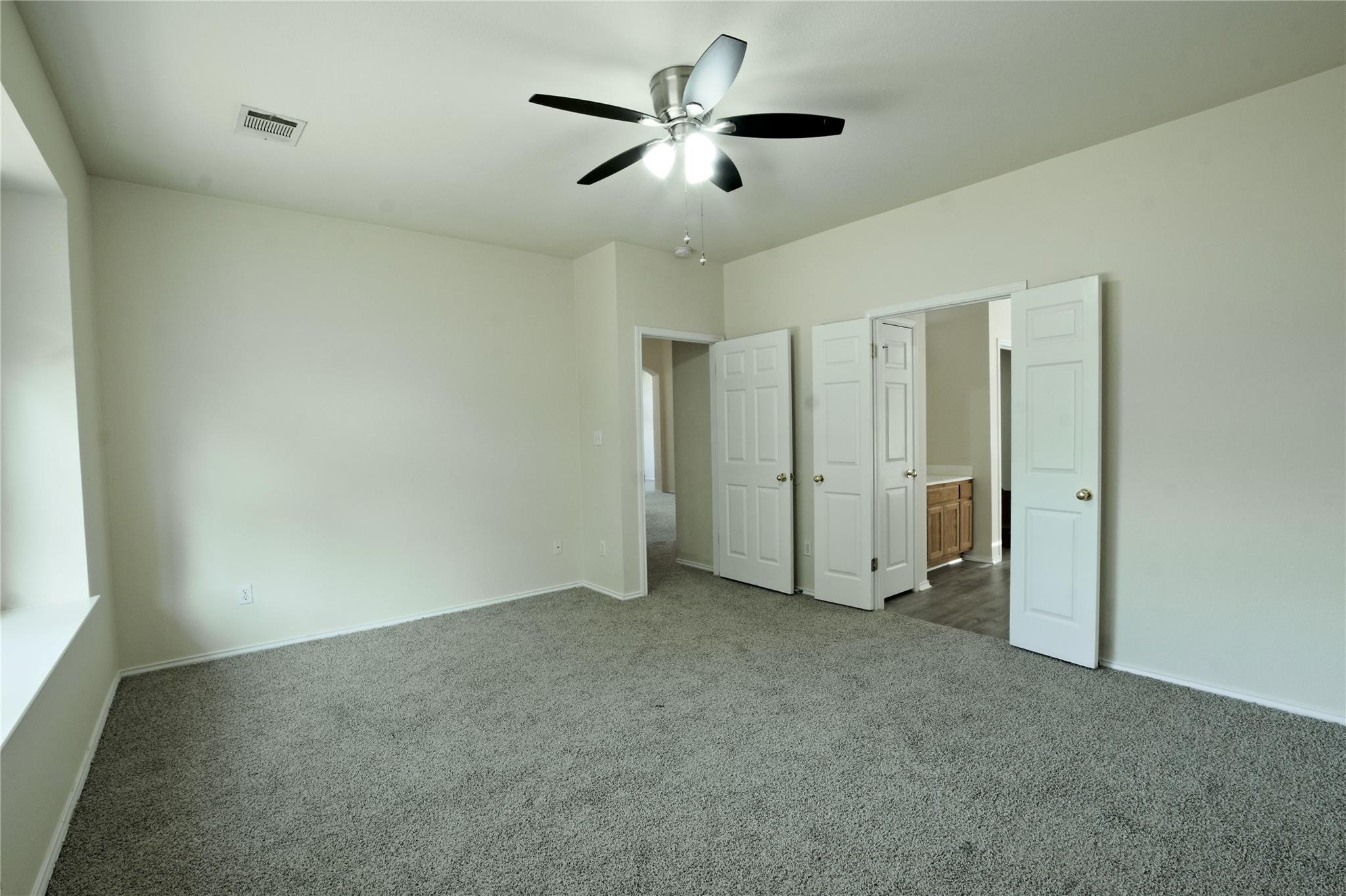 704 Thrush Dr Property Photo 10