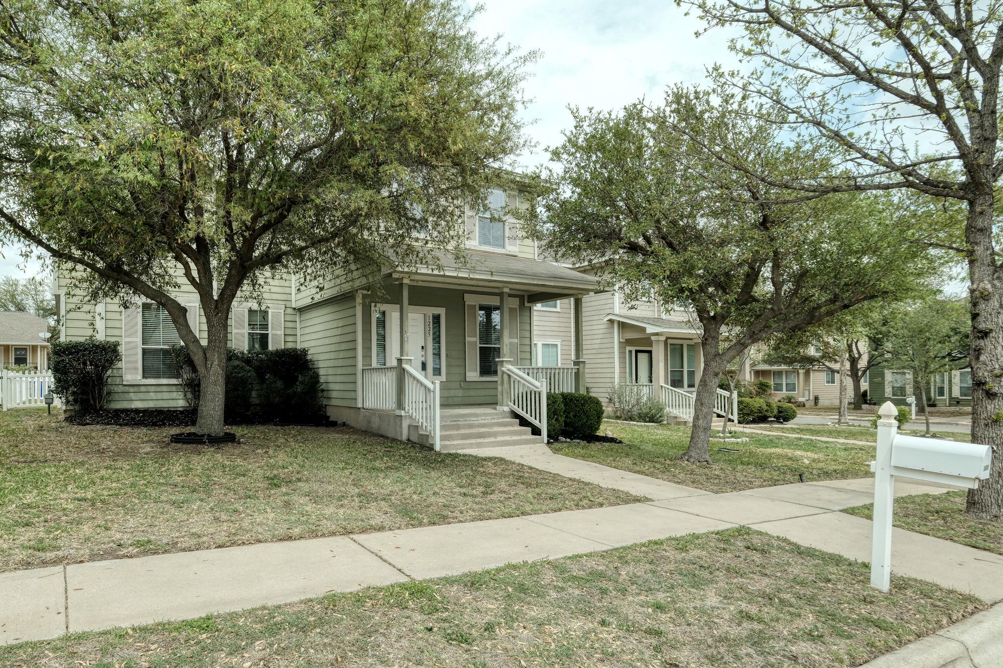 1225 Cardigan St Property Photo
