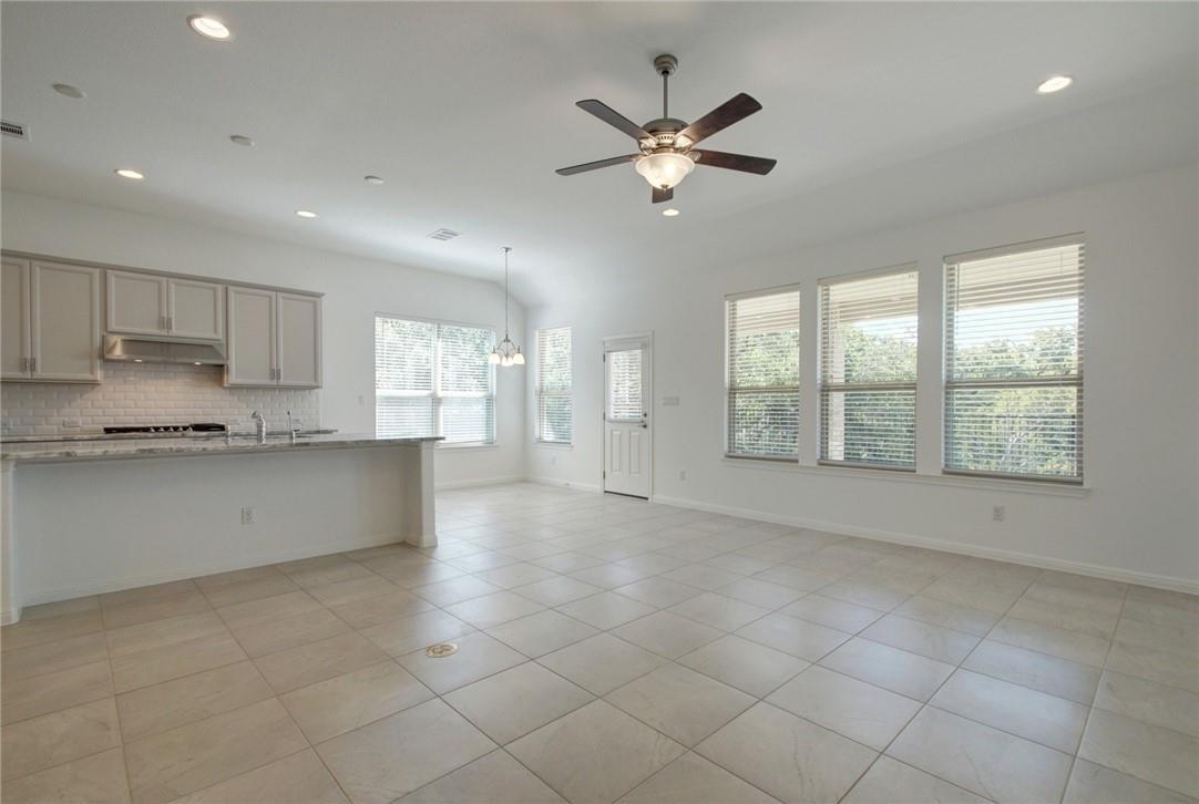 113 Meadow Wood Cv Property Photo 2