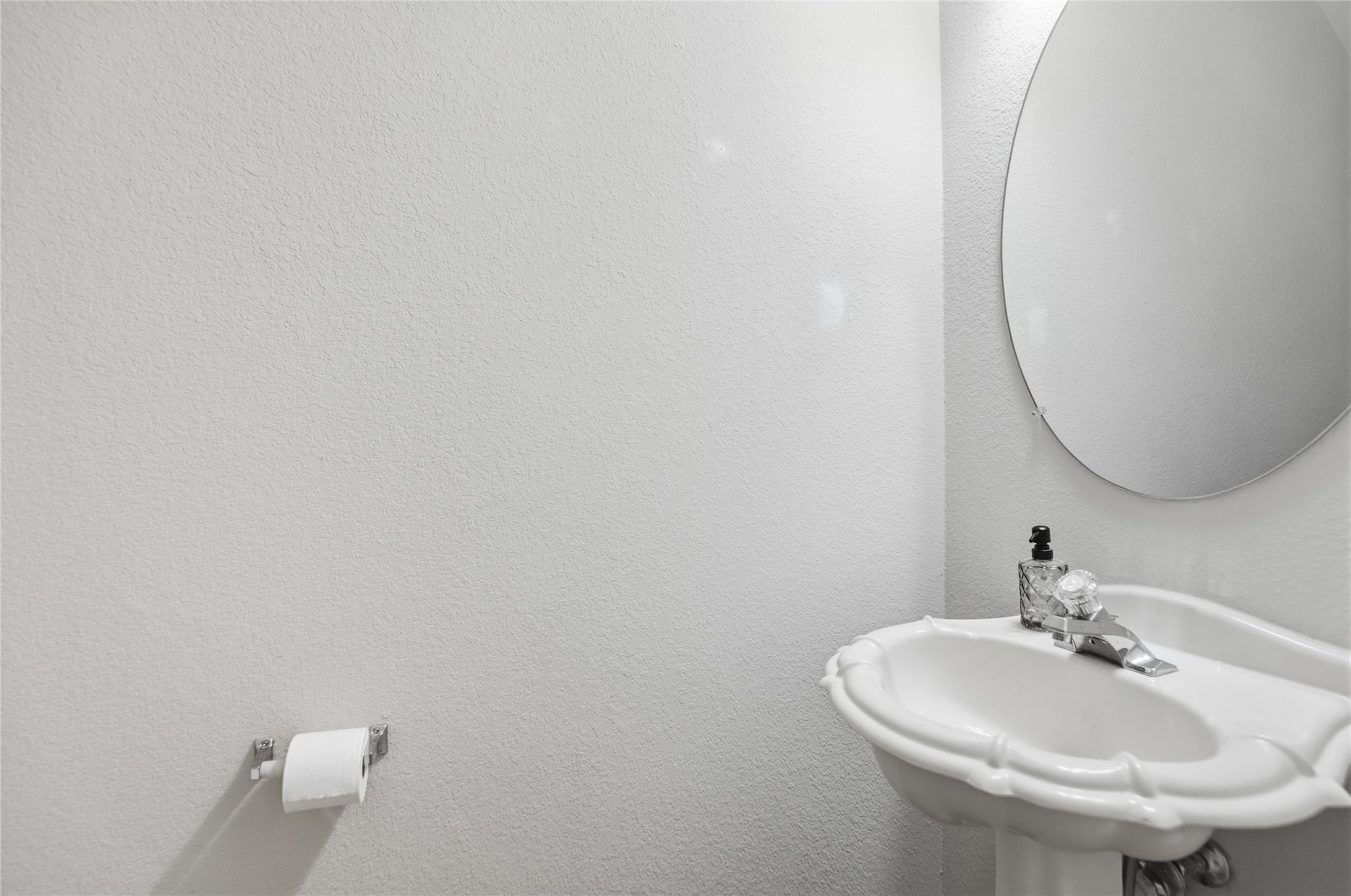 4501 Whispering Valley Dr #24 Property Photo 8