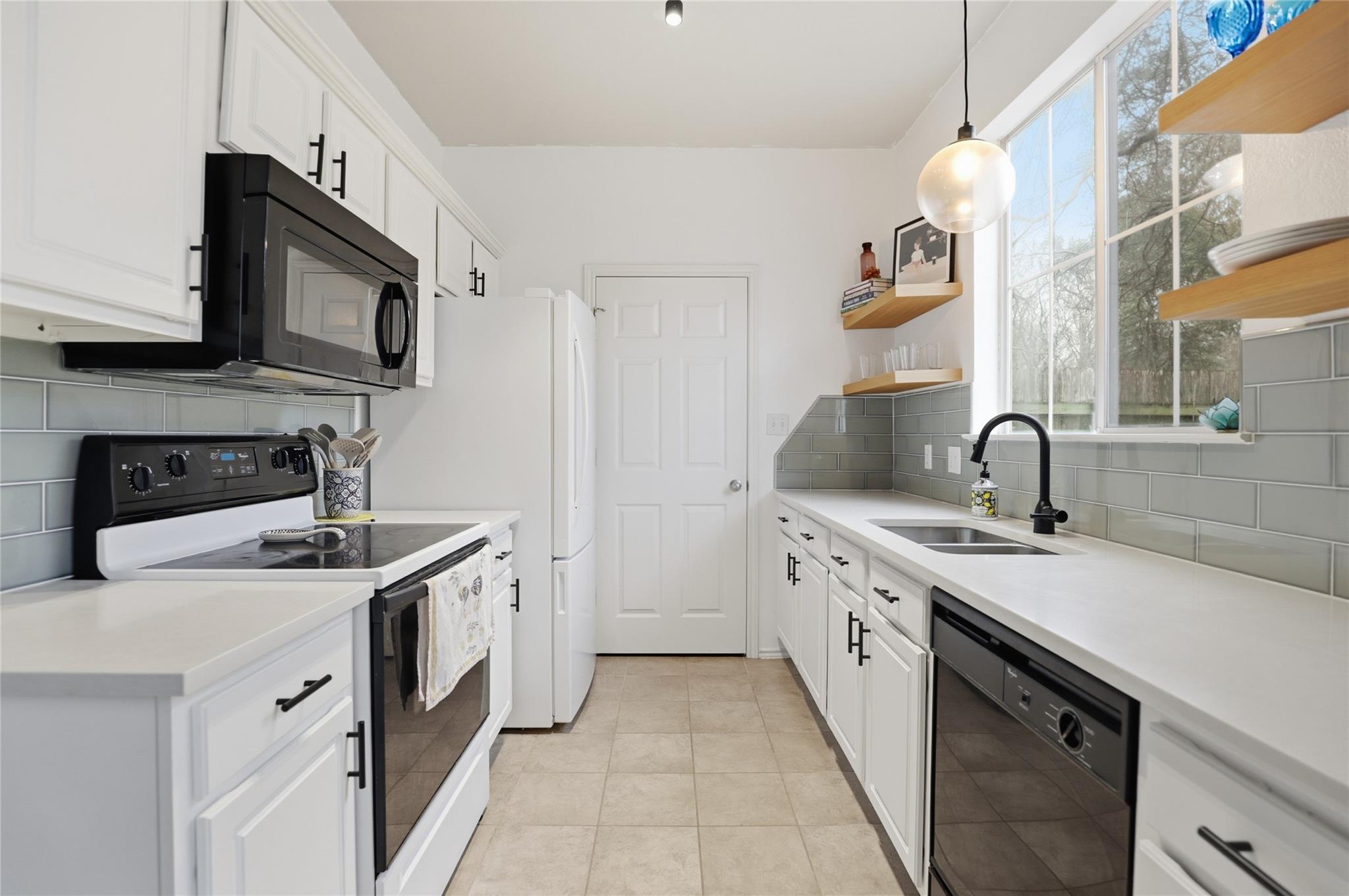 4501 Whispering Valley Dr #24 Property Photo 9