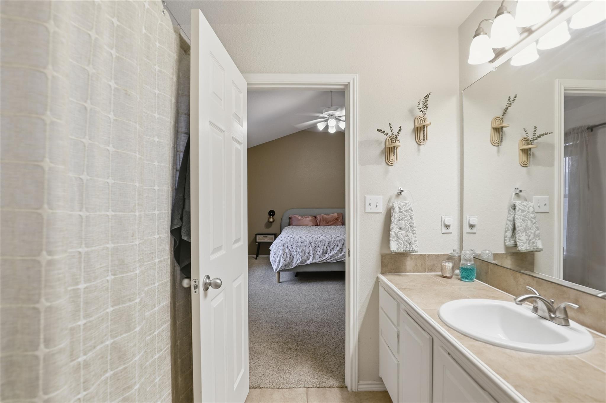 4501 Whispering Valley Dr #24 Property Photo 17