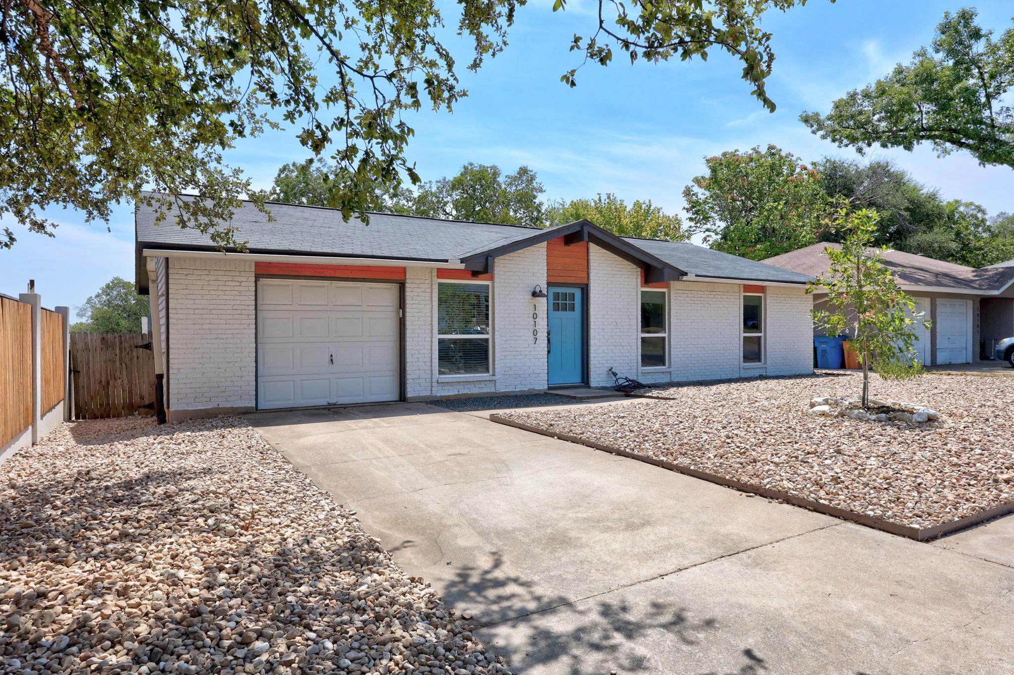 10107 Floyd Dr Property Photo 4