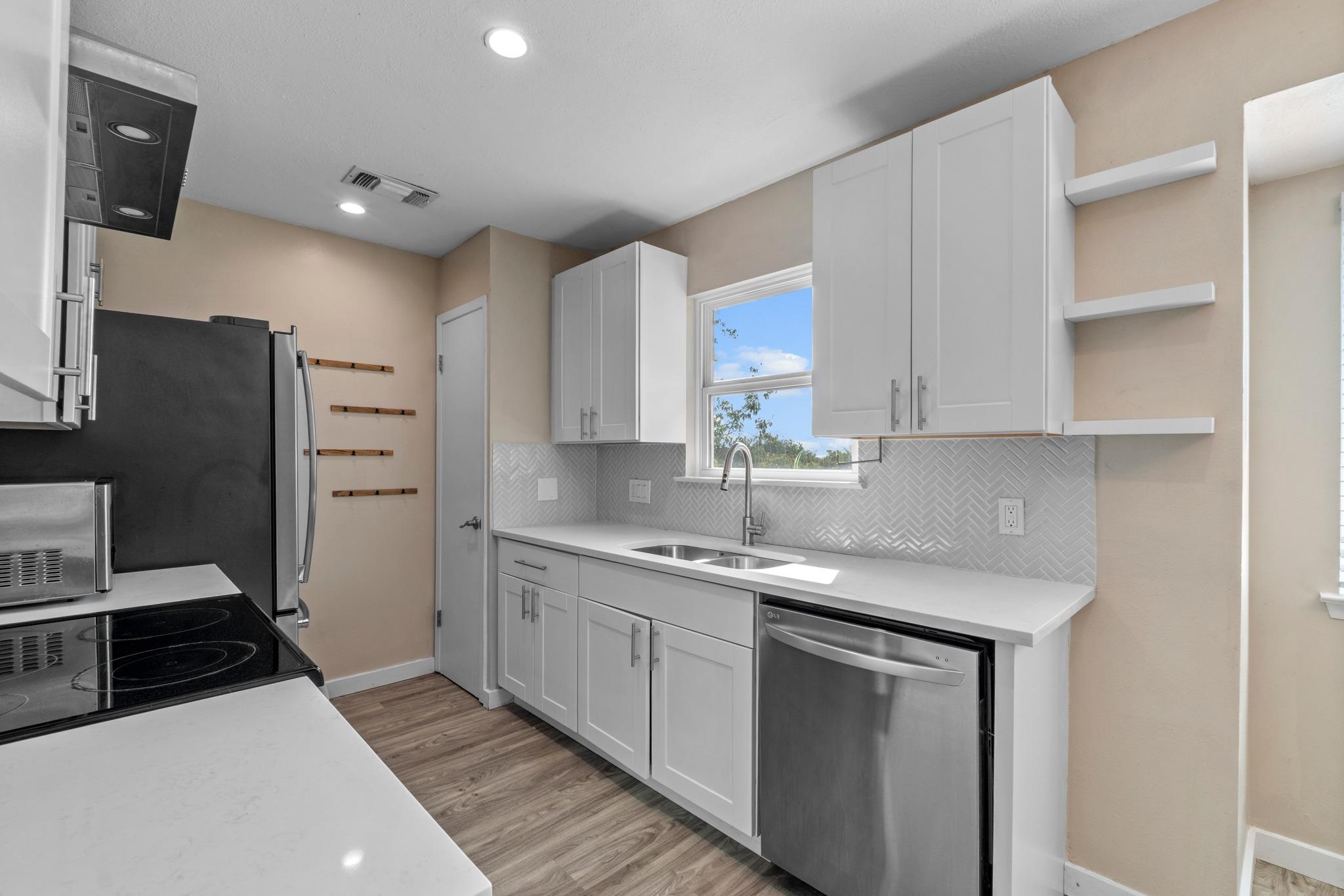 10107 Floyd Dr Property Photo 11