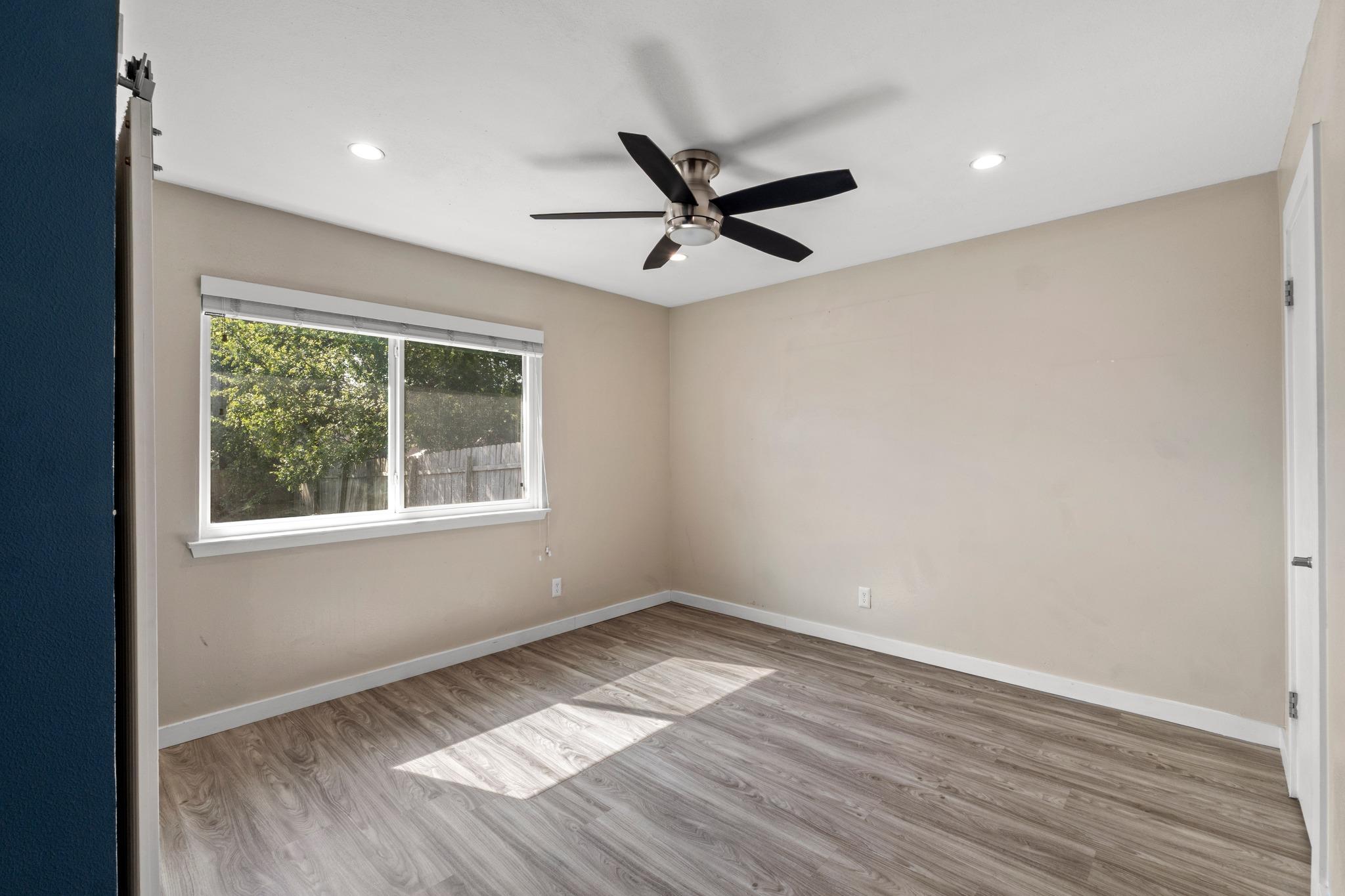 10107 Floyd Dr Property Photo 14