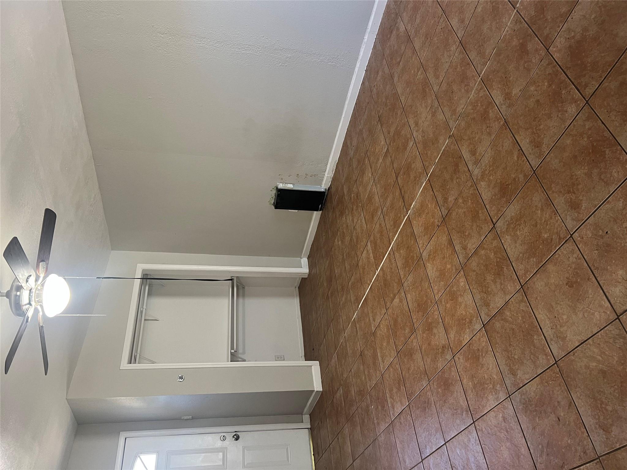 6405 Torres St Property Photo 10