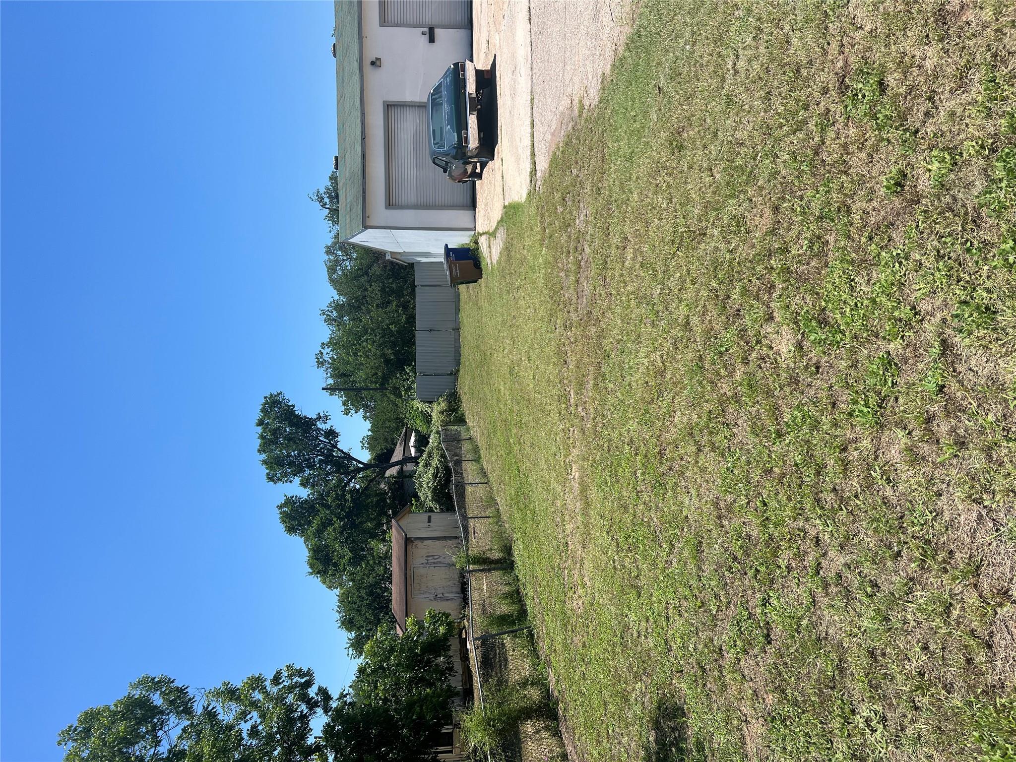 6405 Torres St Property Photo 12