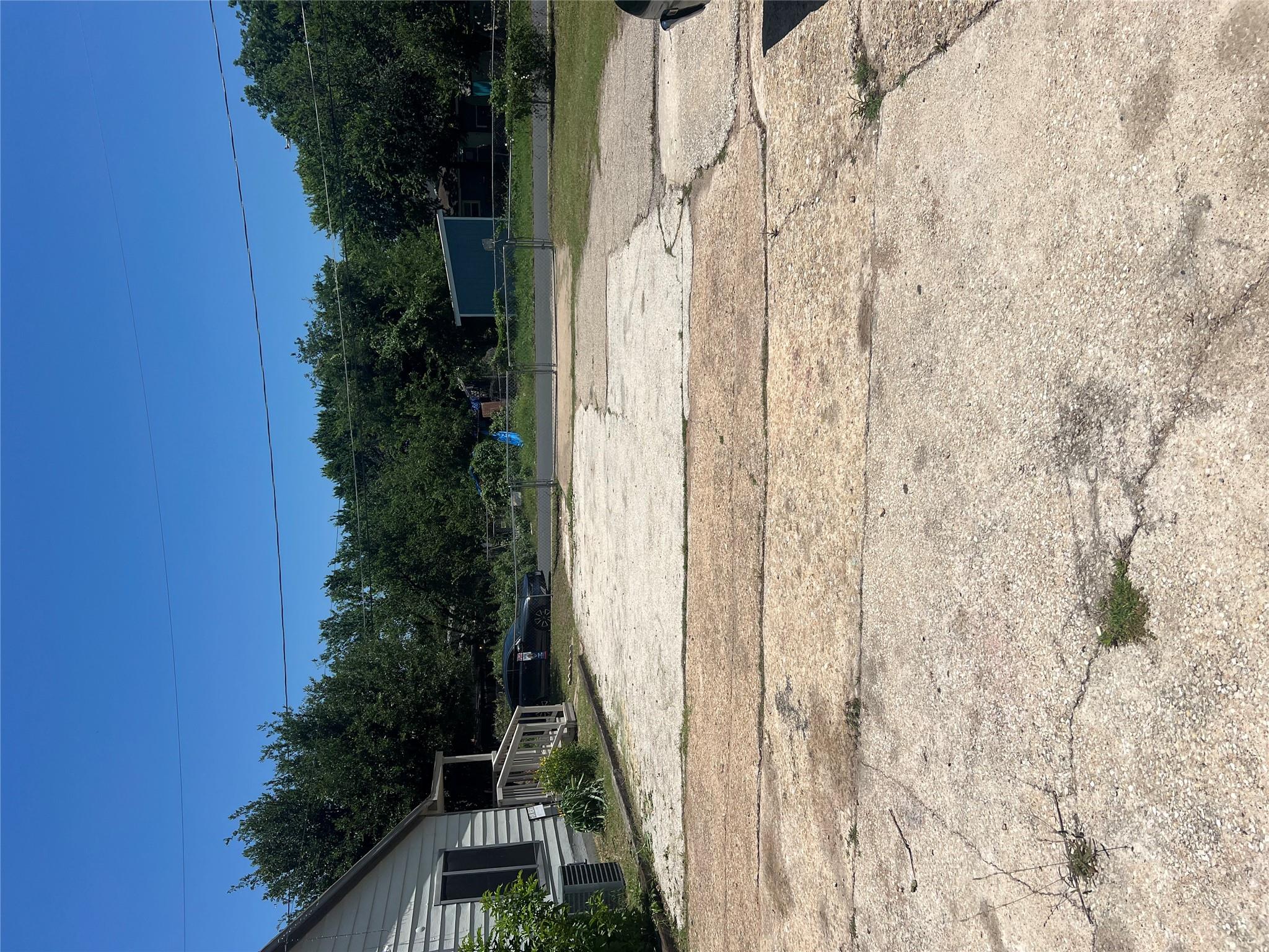 6405 Torres St Property Photo 14