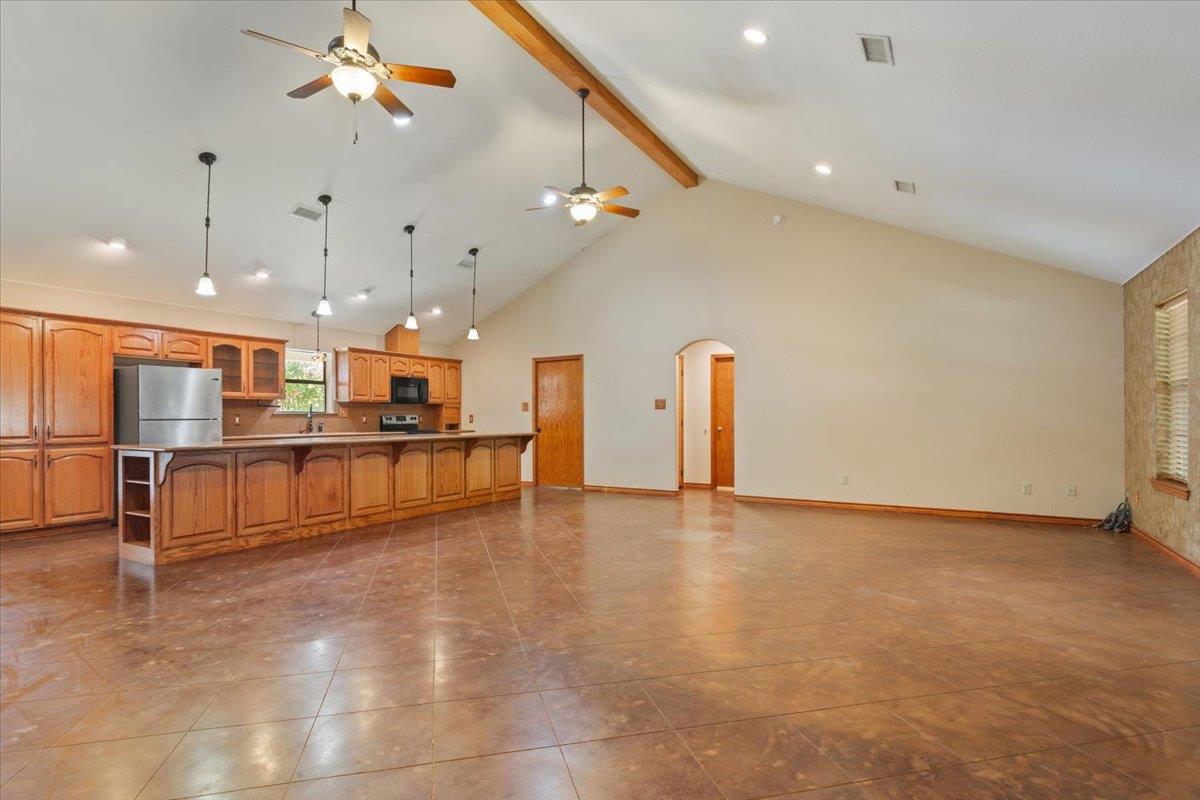860 Lcr 794 None Property Photo 17