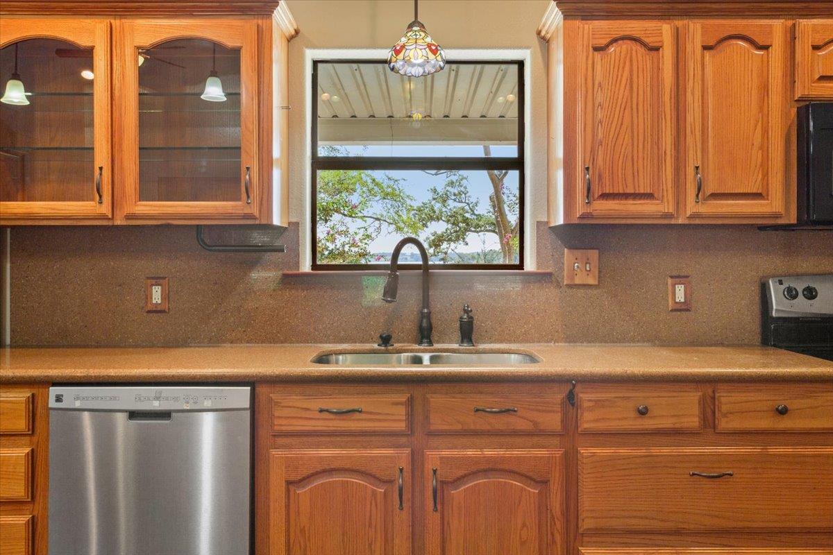 860 Lcr 794 None Property Photo 20