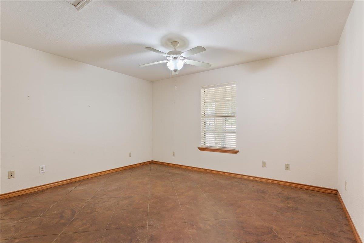 860 Lcr 794 None Property Photo 23