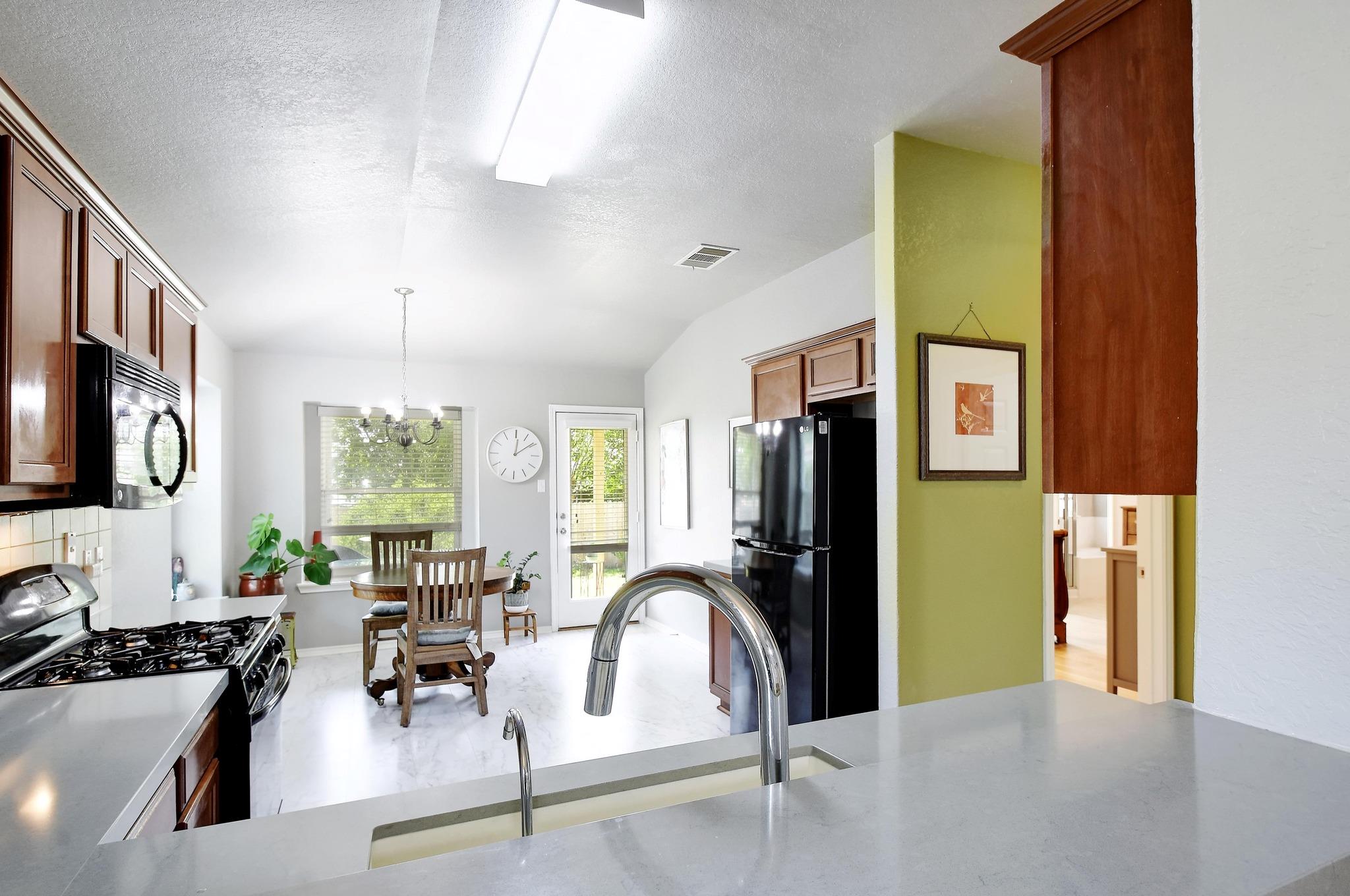 106 Wild Plum None Property Photo 3