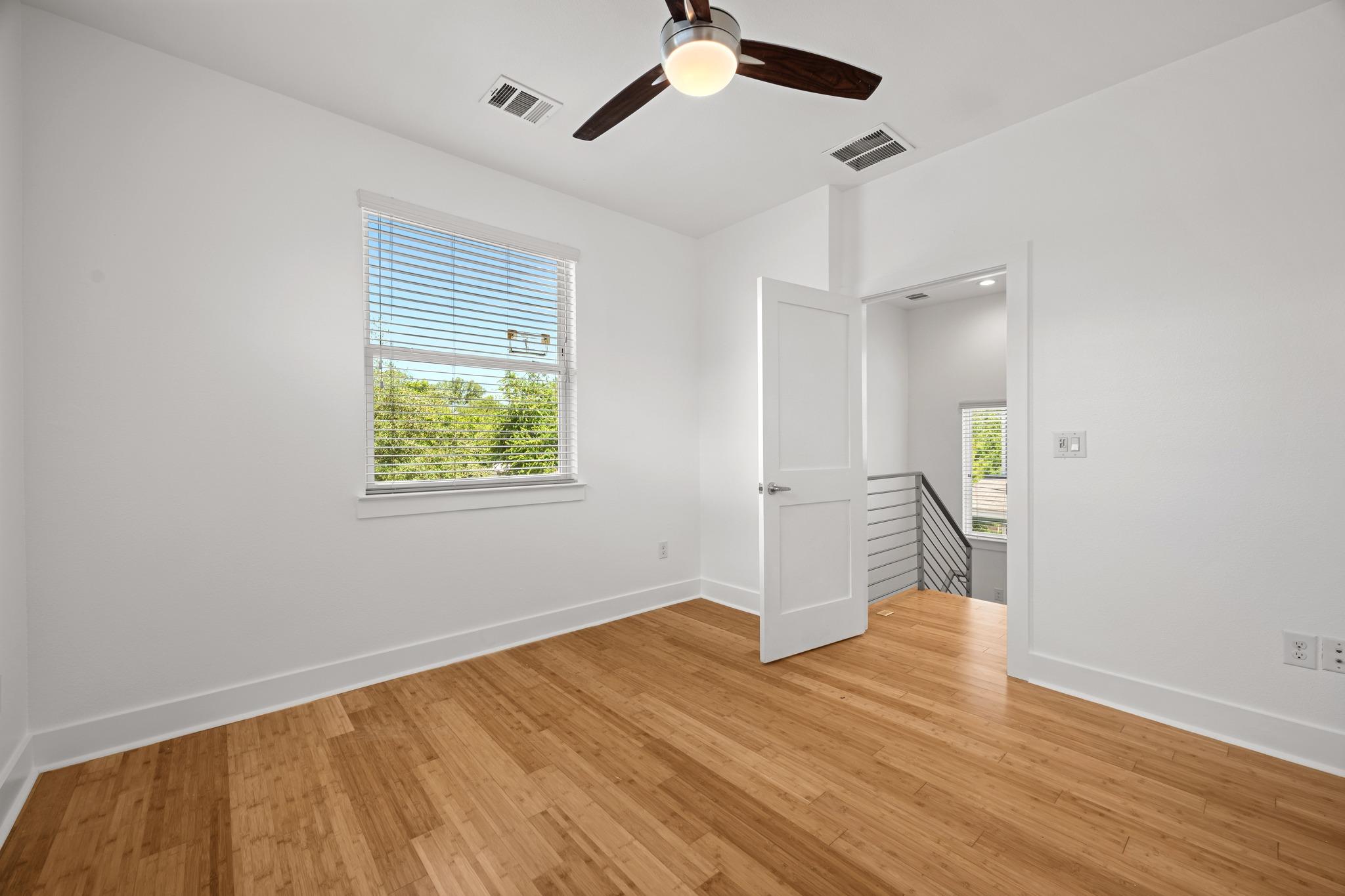 1003 Valdez St #a Property Photo 13