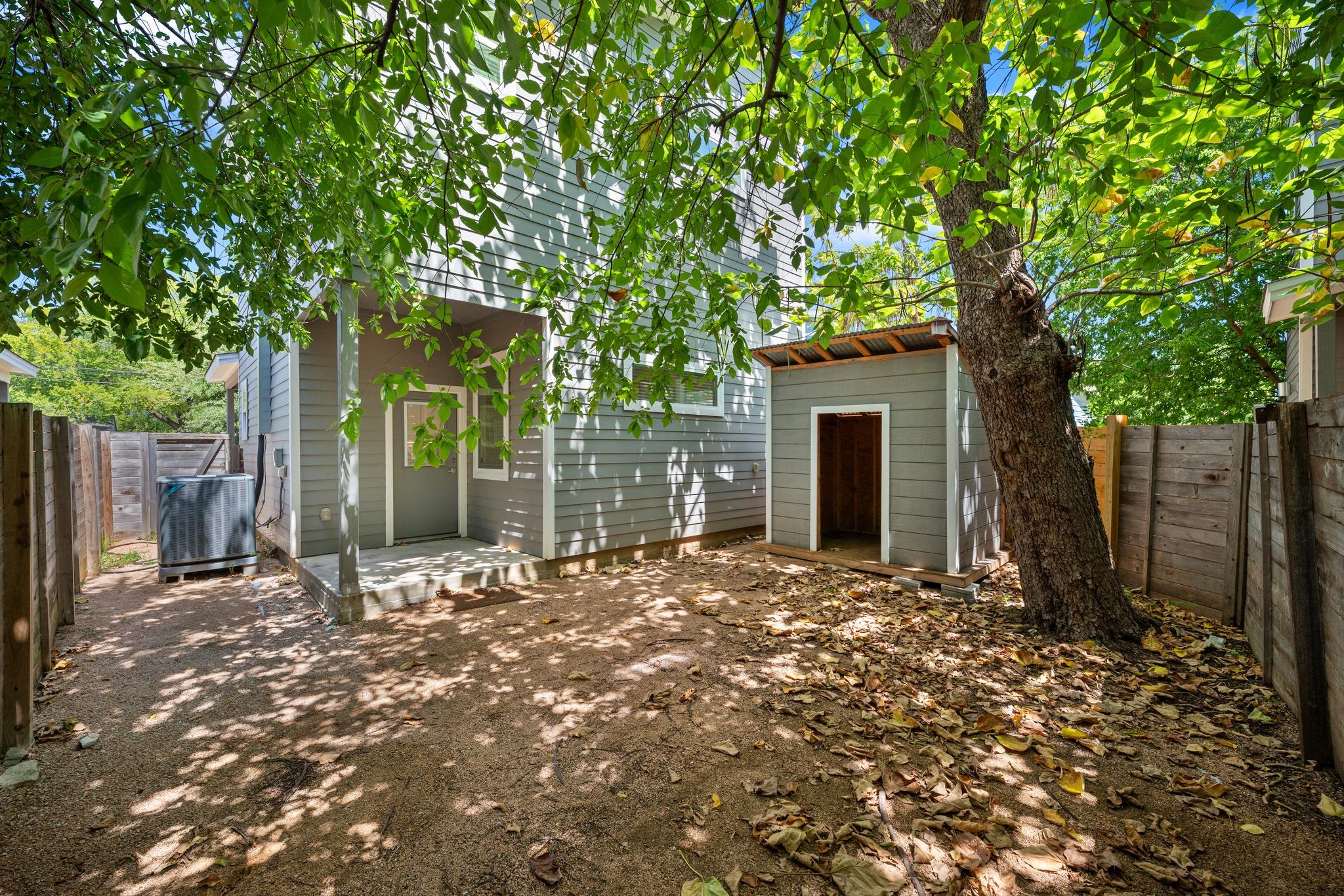 1003 Valdez St #a Property Photo 15