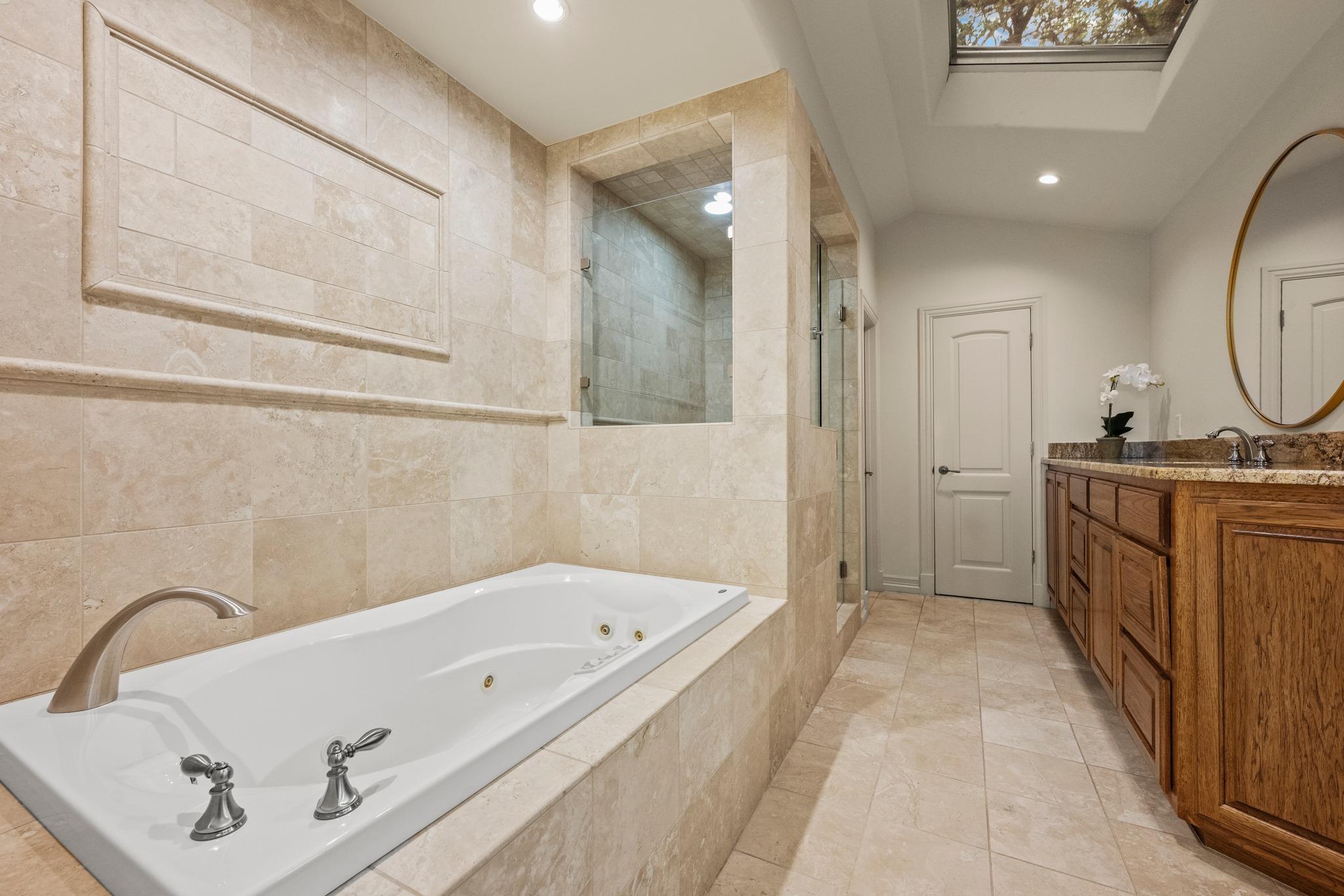 1005 Challenger None Property Photo 18