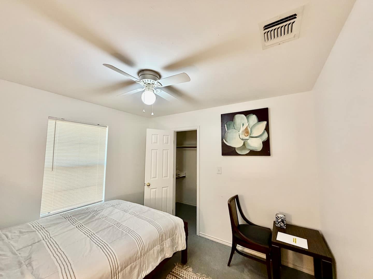3230 Winding Way Property Photo 4