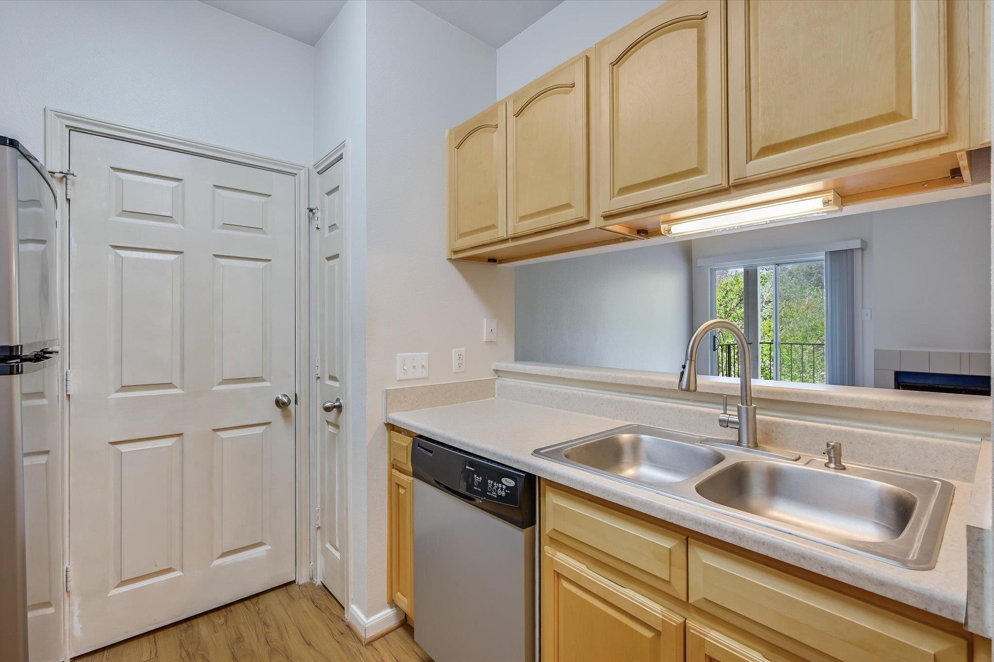 12166 Metric Blvd #257 Property Photo 6